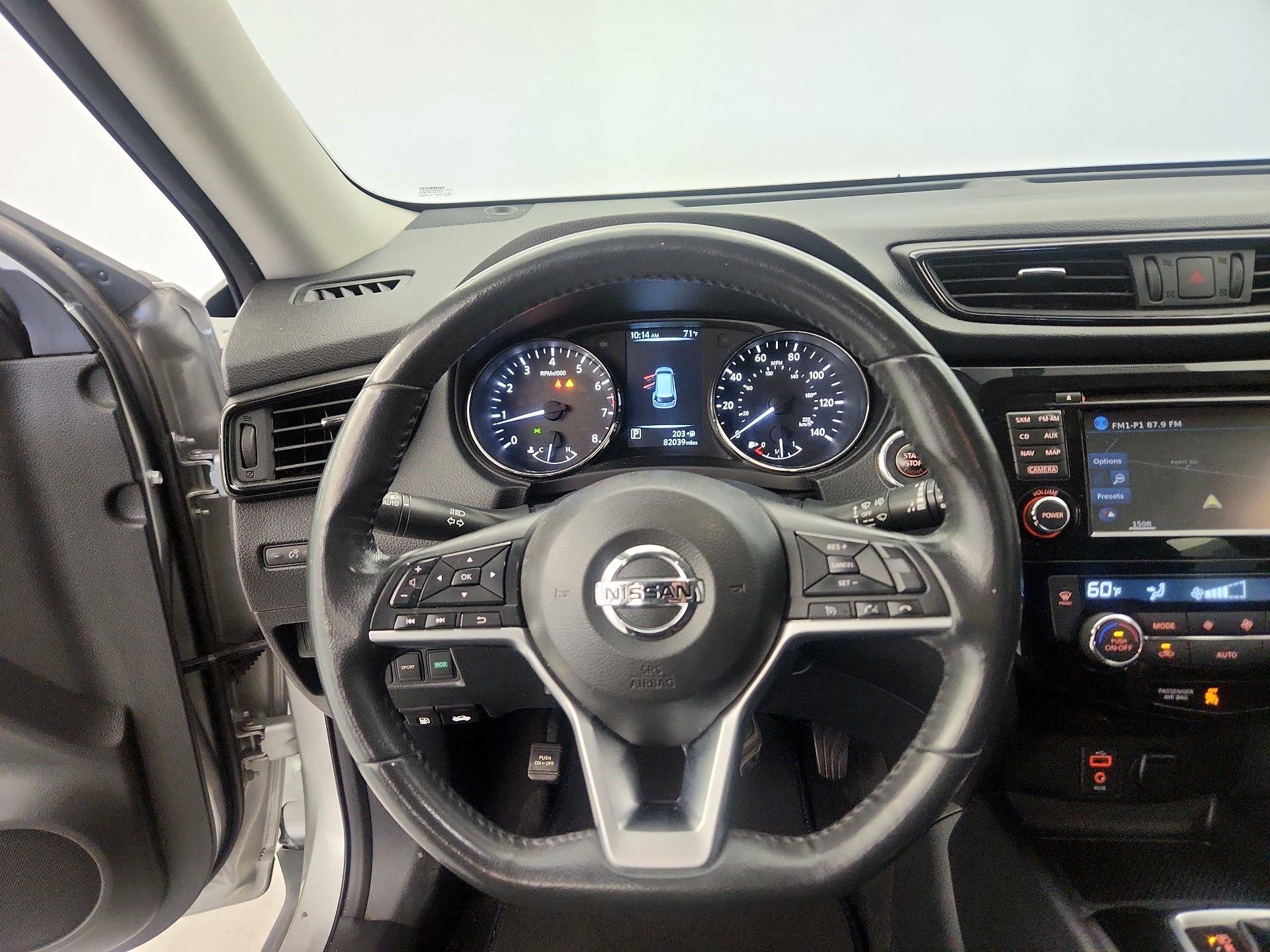 Thumbnail: 2017 Nissan Rogue - 10