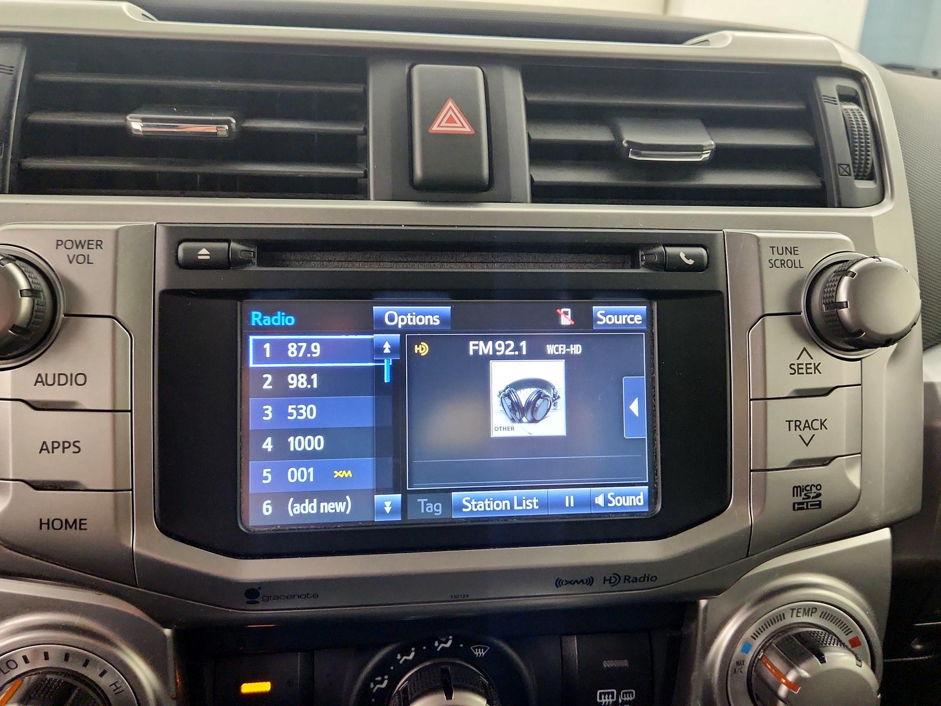 Thumbnail: 2016 Toyota 4Runner - 15