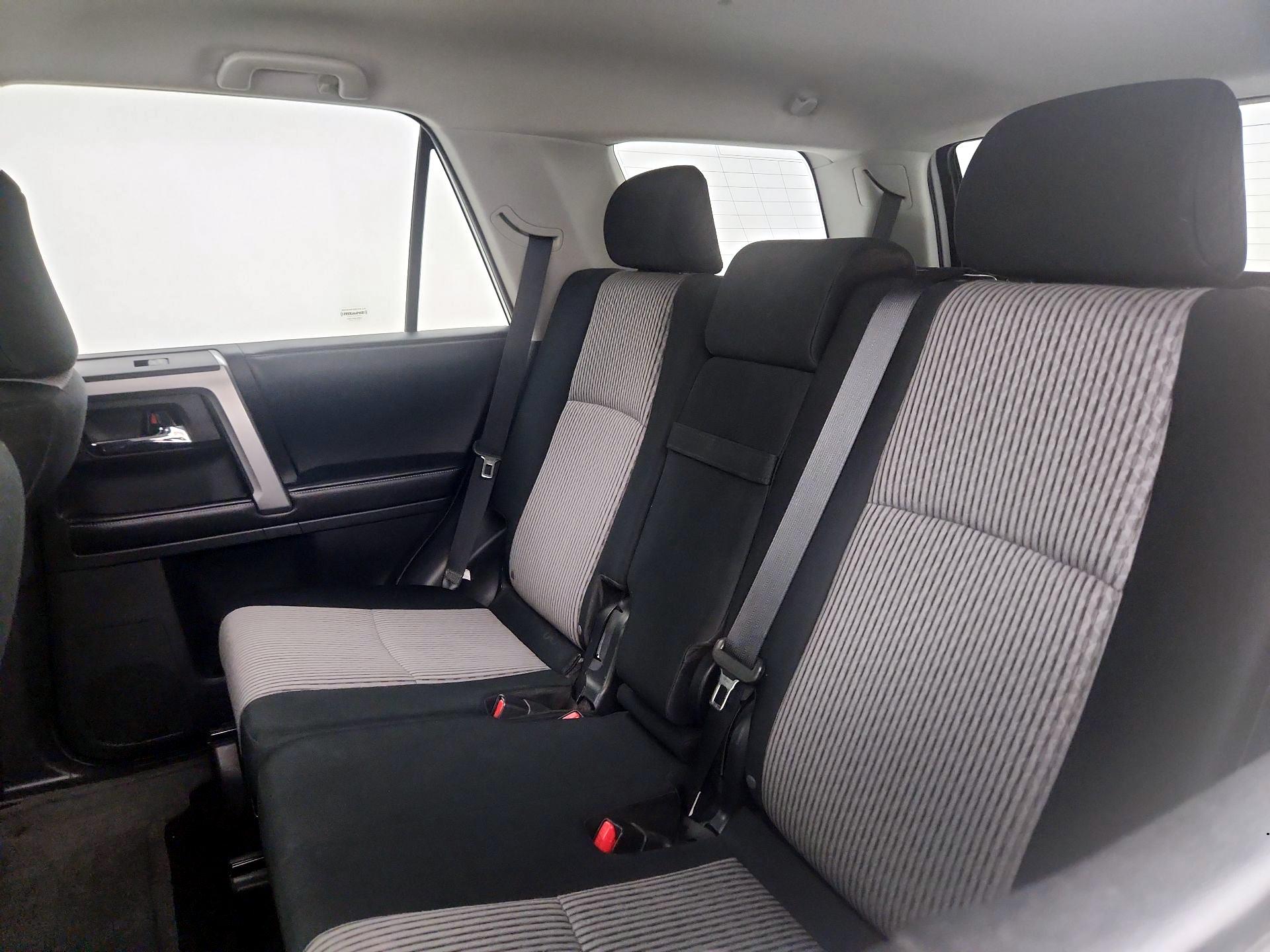 Thumbnail: 2016 Toyota 4Runner - 18