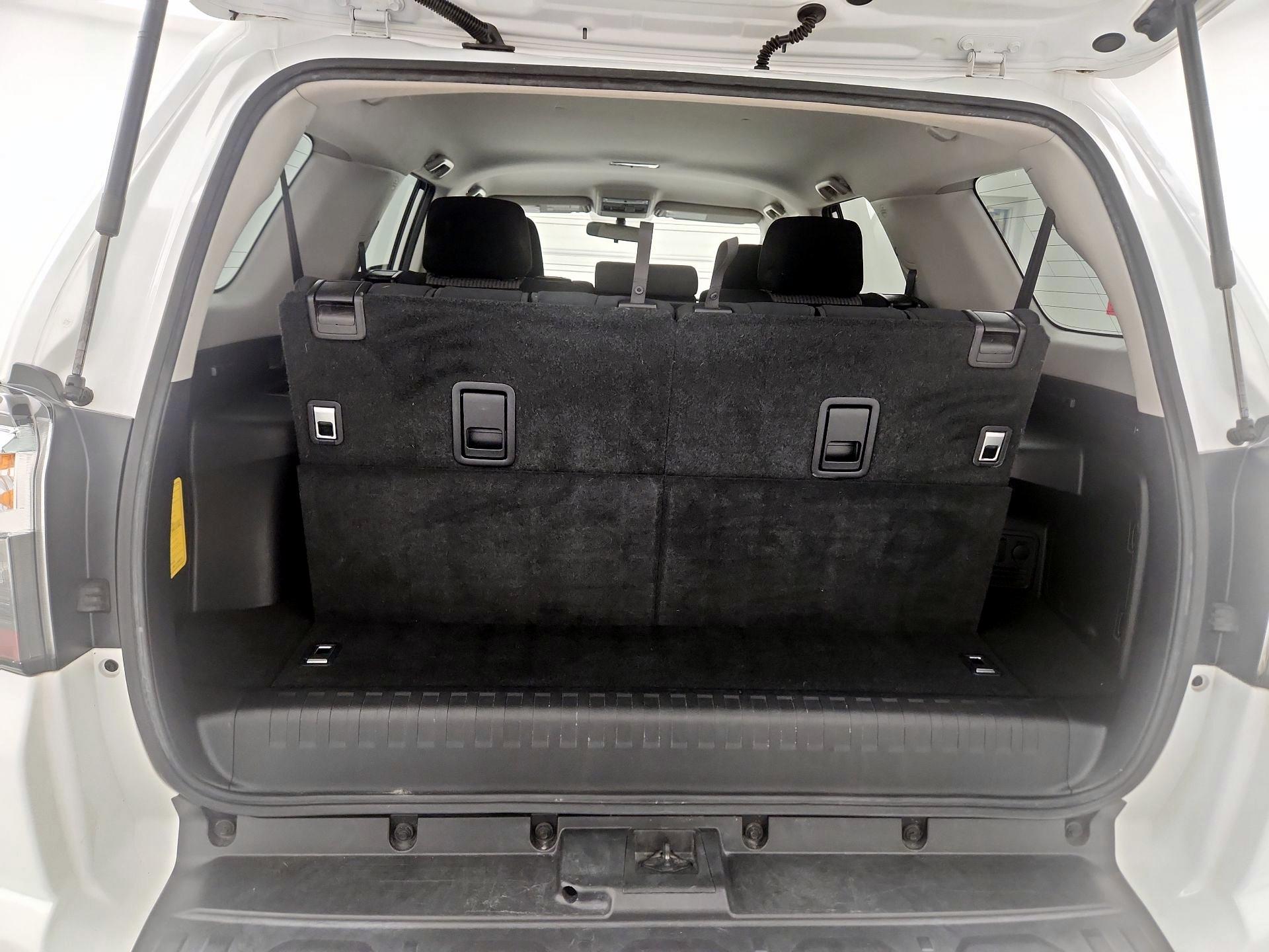 Thumbnail: 2016 Toyota 4Runner - 19