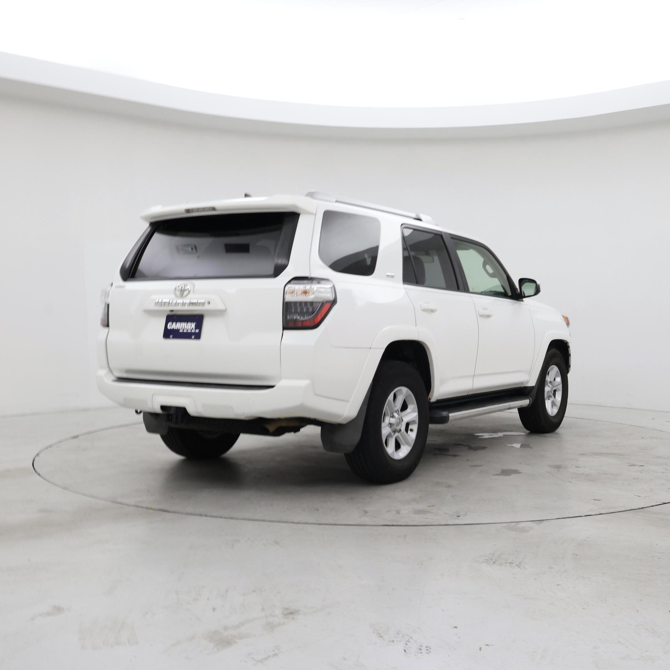 Thumbnail: 2016 Toyota 4Runner - 8