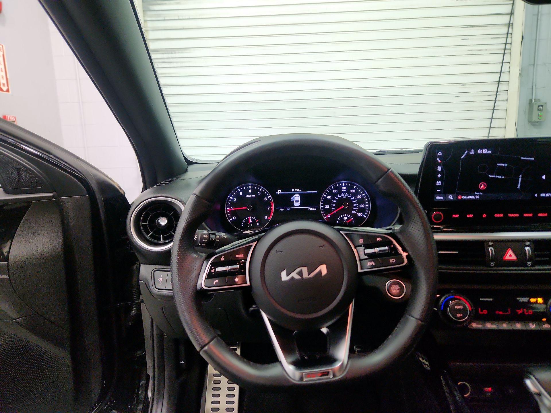 Thumbnail: 2023 Kia Forte - 10