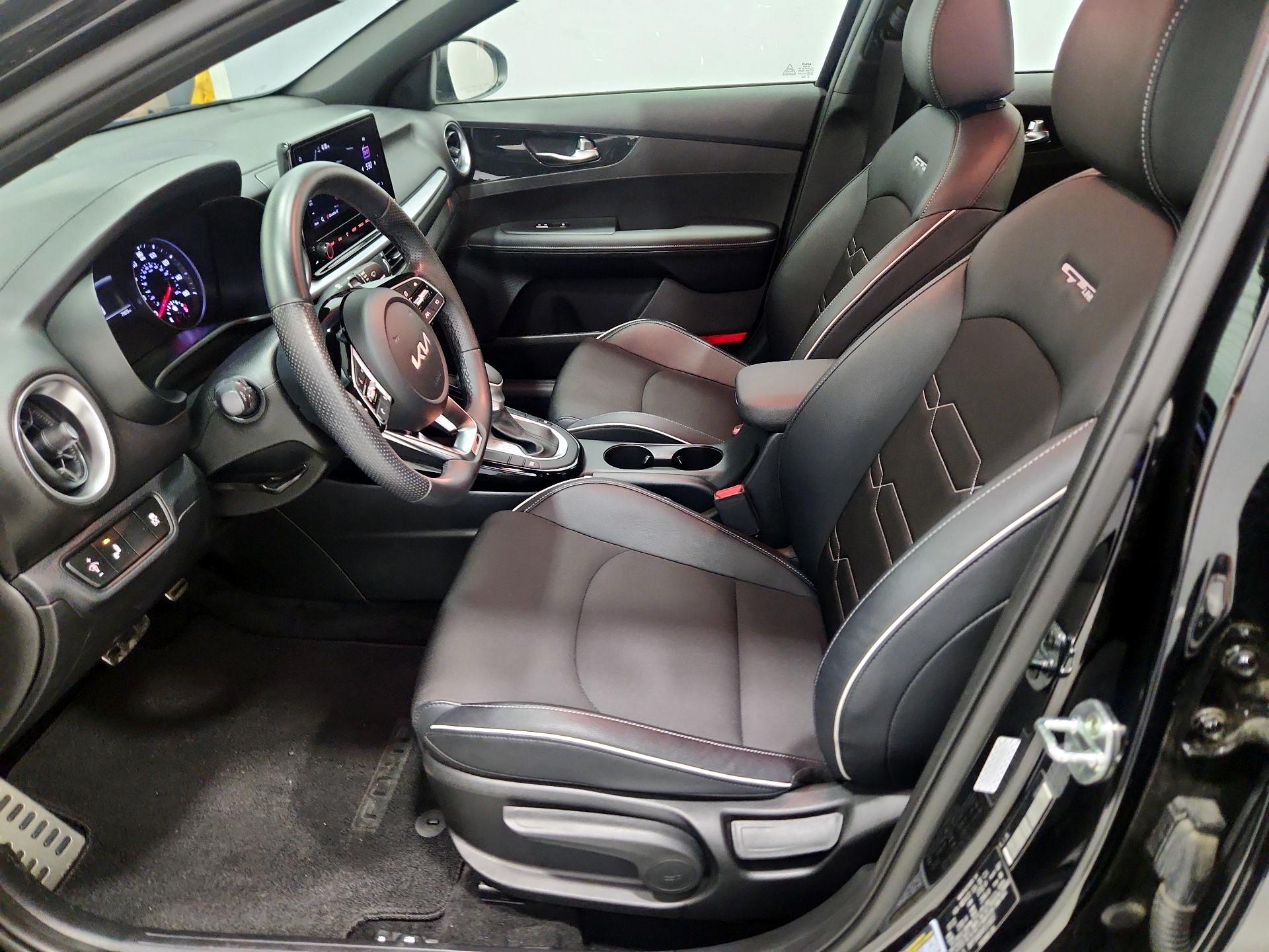 Thumbnail: 2023 Kia Forte - 11