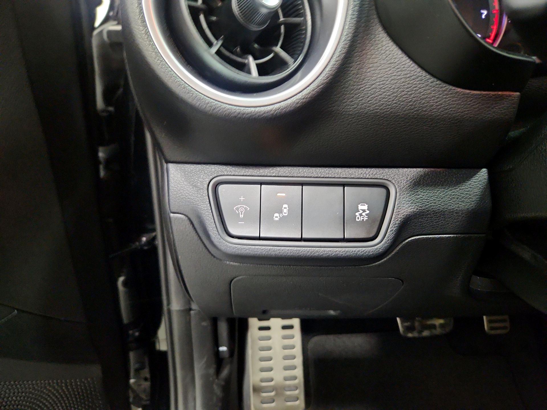 Thumbnail: 2023 Kia Forte - 13