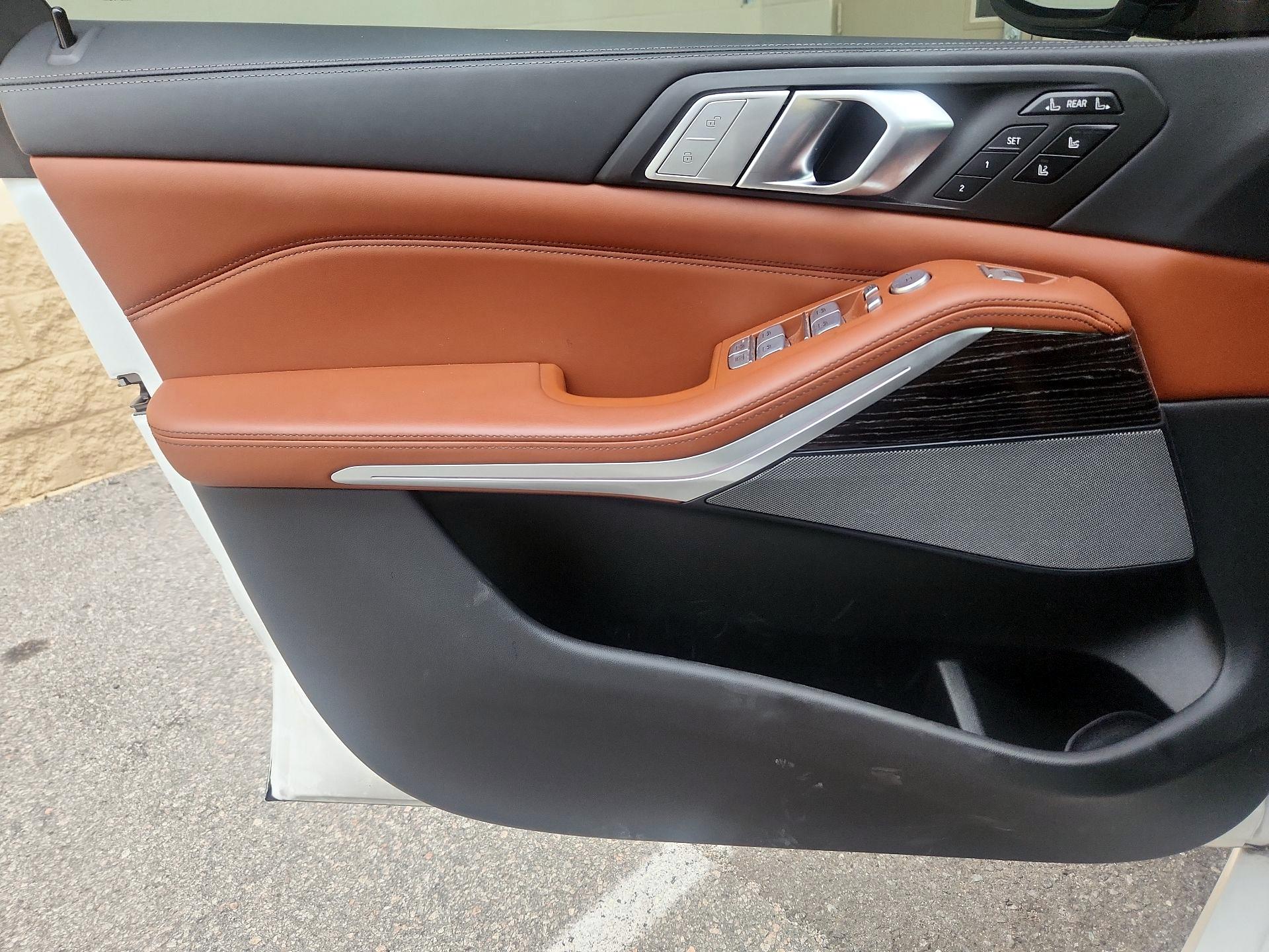 Thumbnail: 2022 BMW X7 - 12
