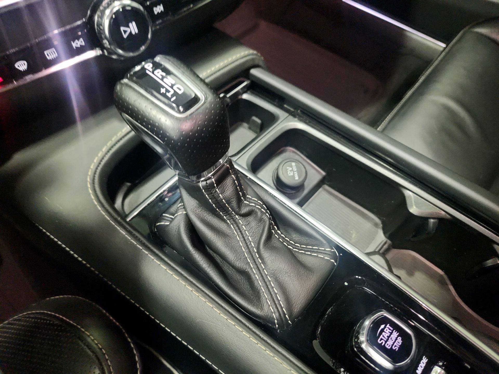 Thumbnail: 2019 Volvo V90 - 18