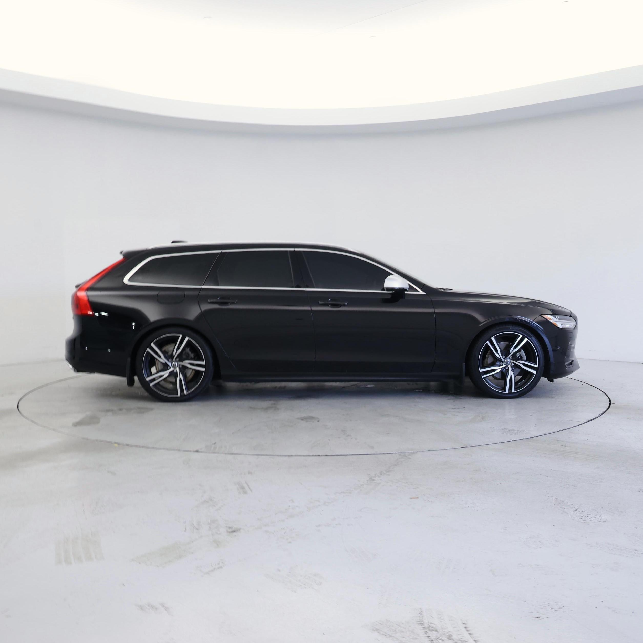 Thumbnail: 2019 Volvo V90 - 7