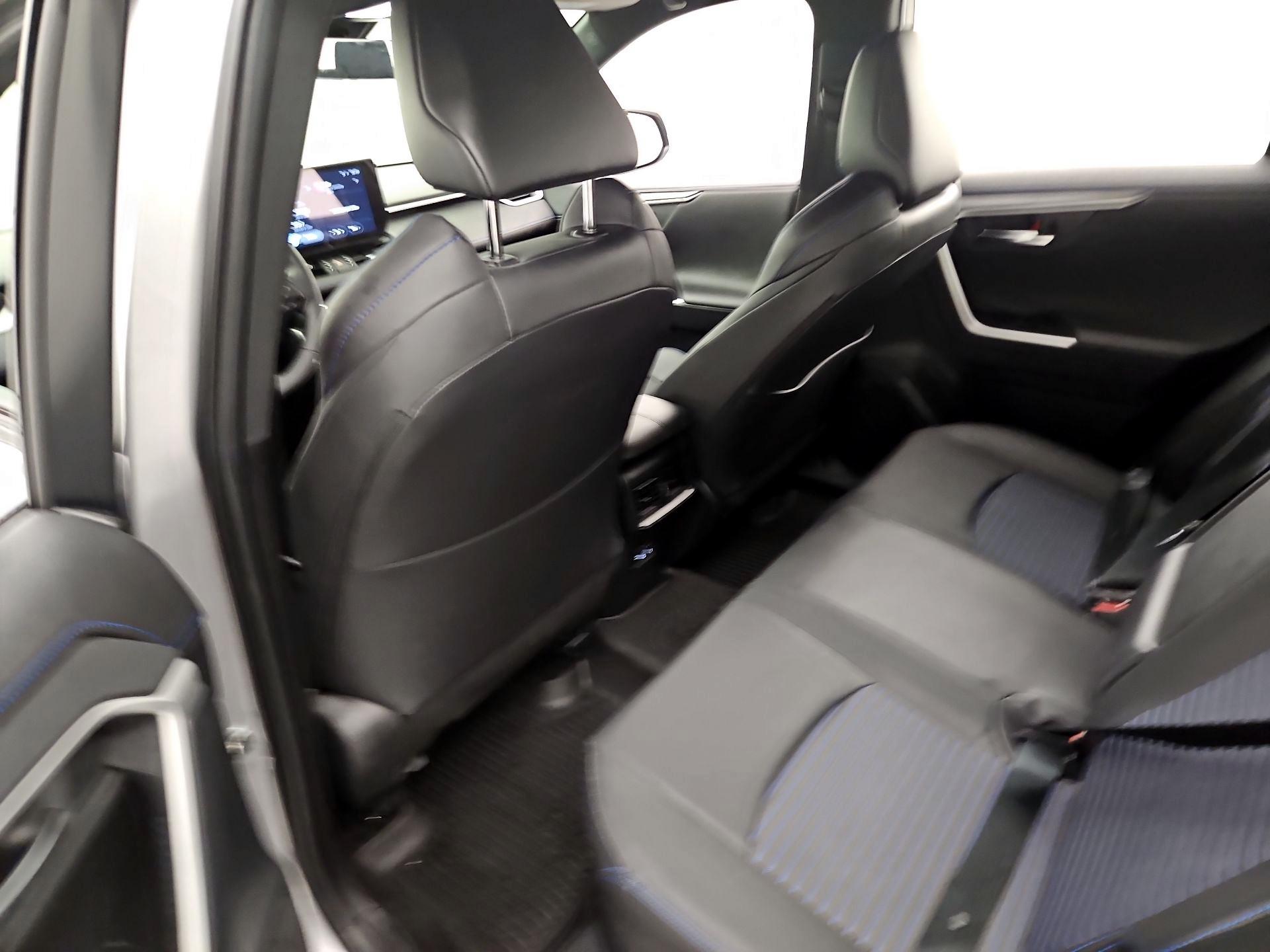 Thumbnail: 2025 Toyota RAV4 - 19