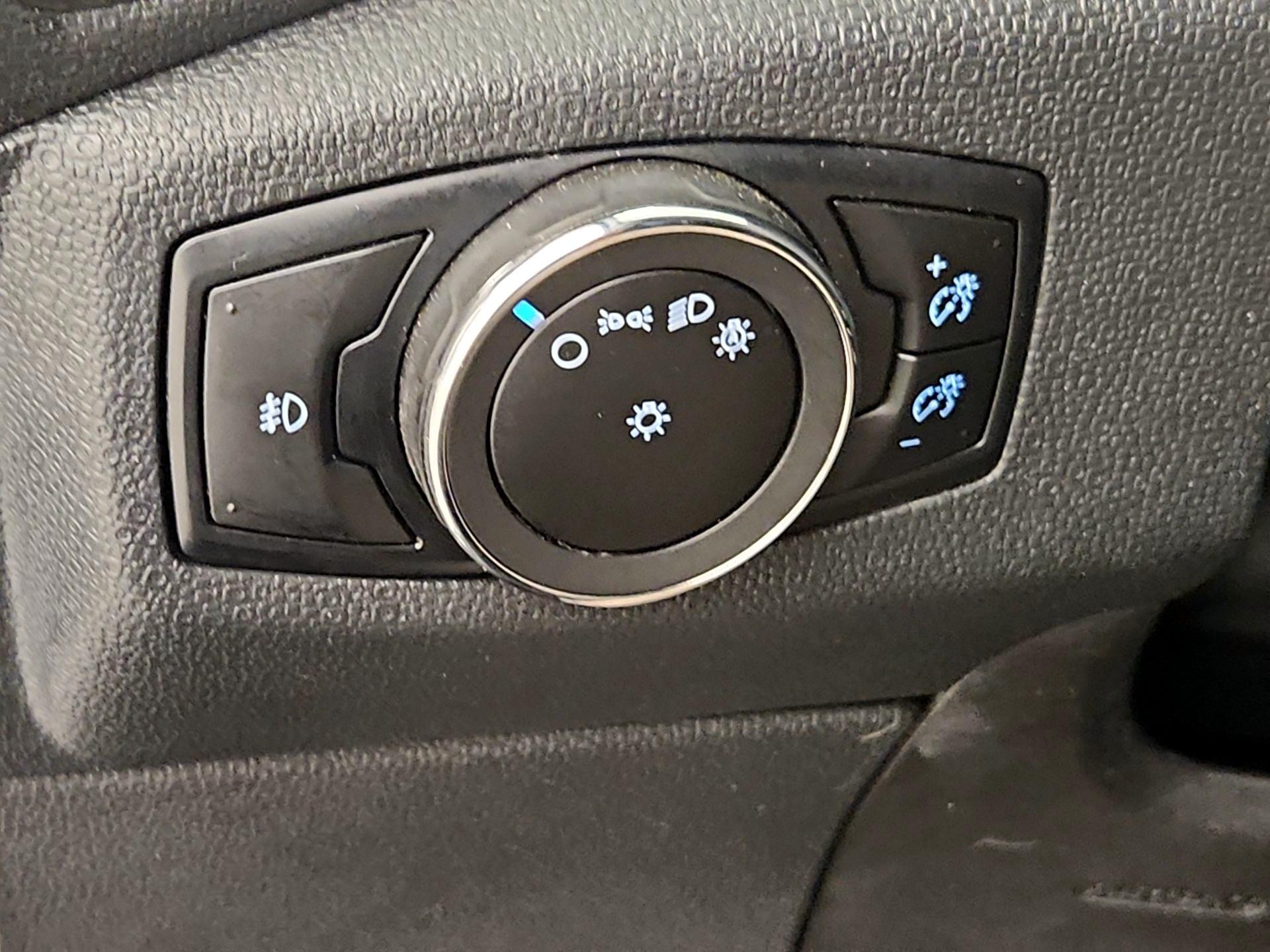 Thumbnail: 2020 Ford EcoSport - 13