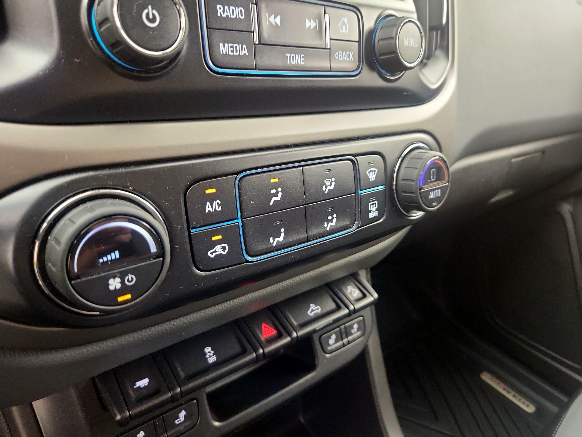 Thumbnail: 2016 Chevrolet Colorado - 16