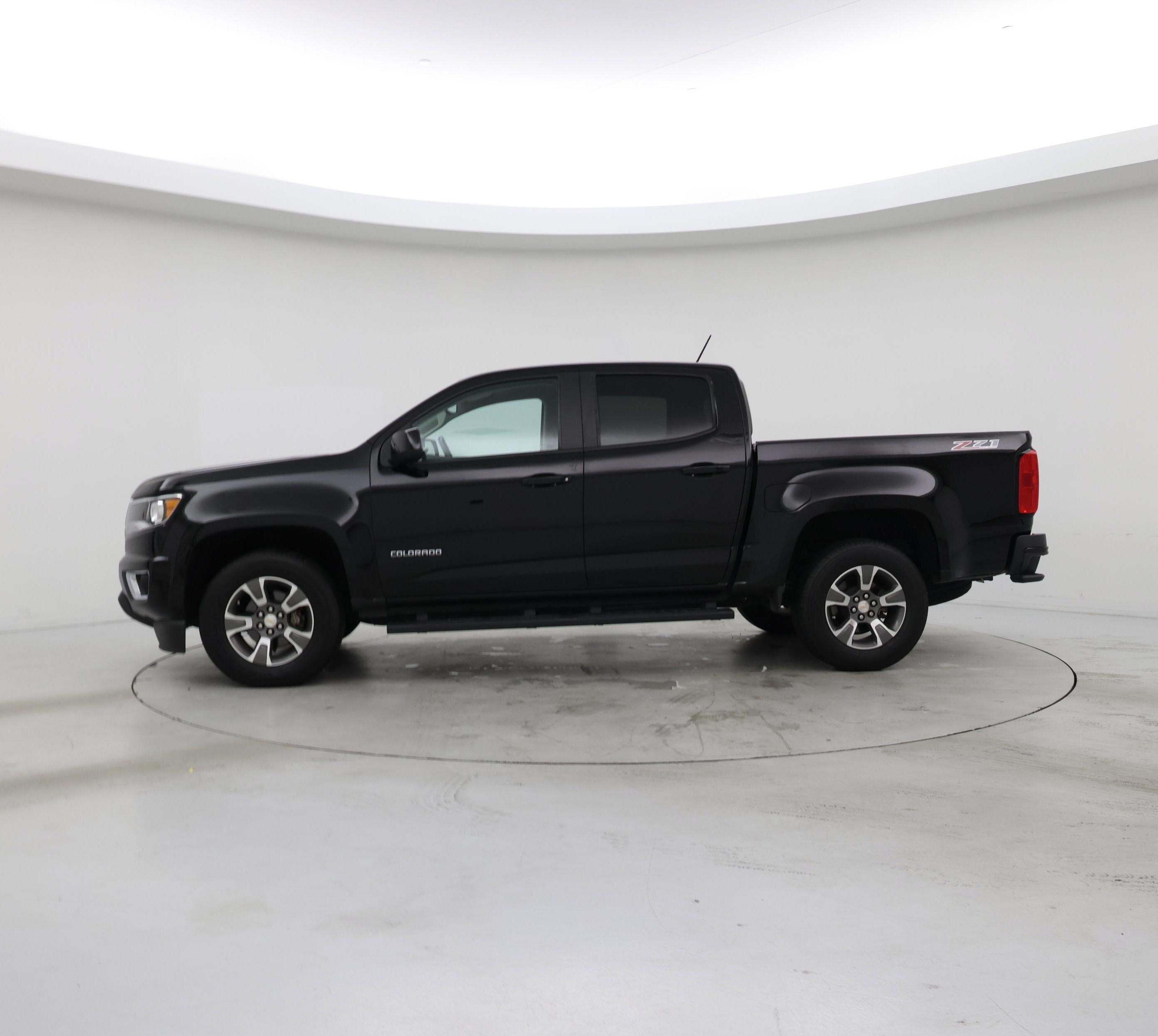 Thumbnail: 2016 Chevrolet Colorado - 3