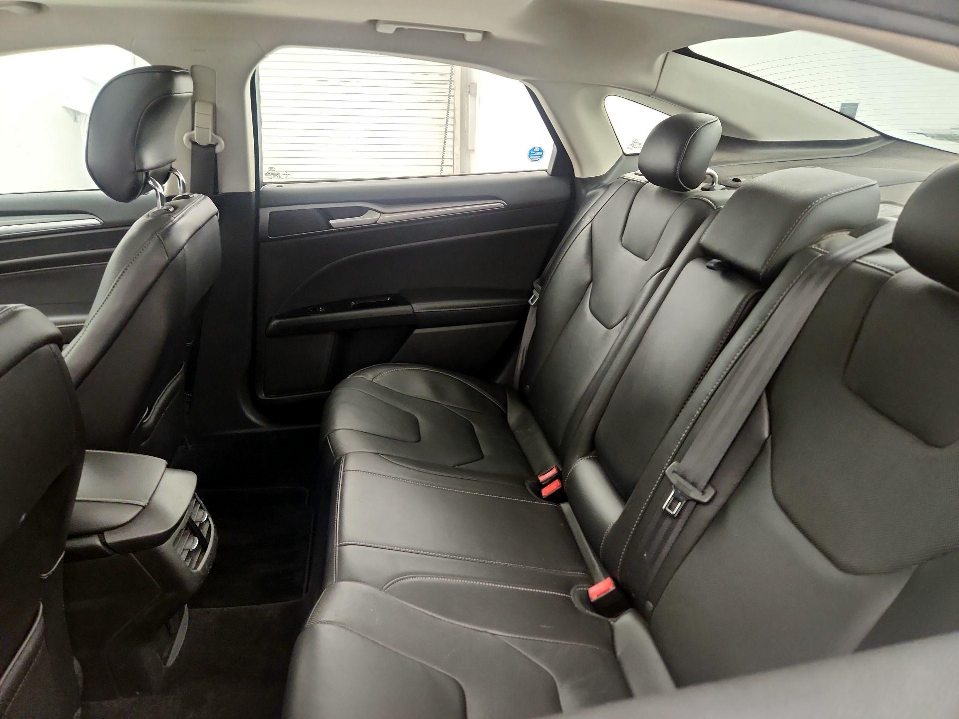 Thumbnail: 2014 Ford Fusion - 18