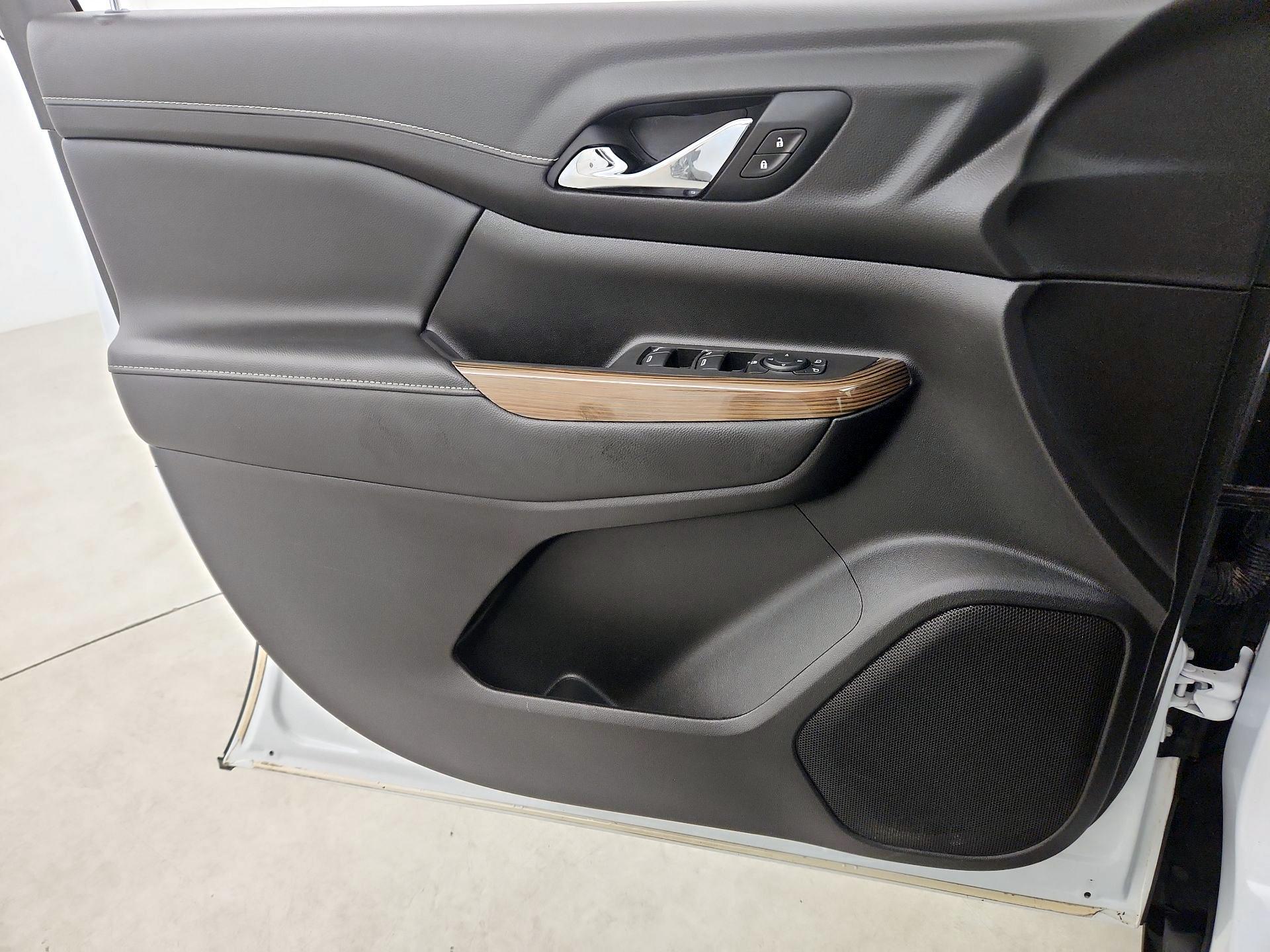 Thumbnail: 2021 GMC Acadia - 12