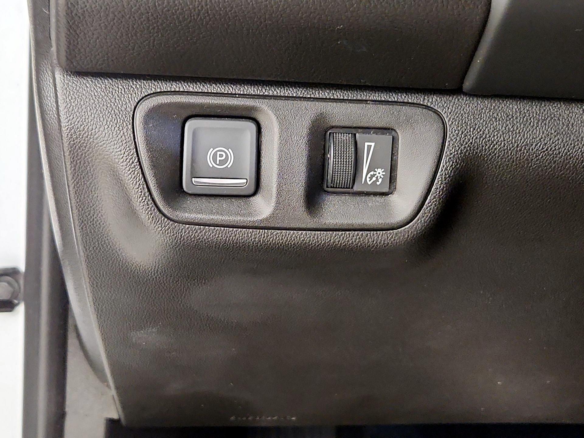 Thumbnail: 2021 GMC Acadia - 13