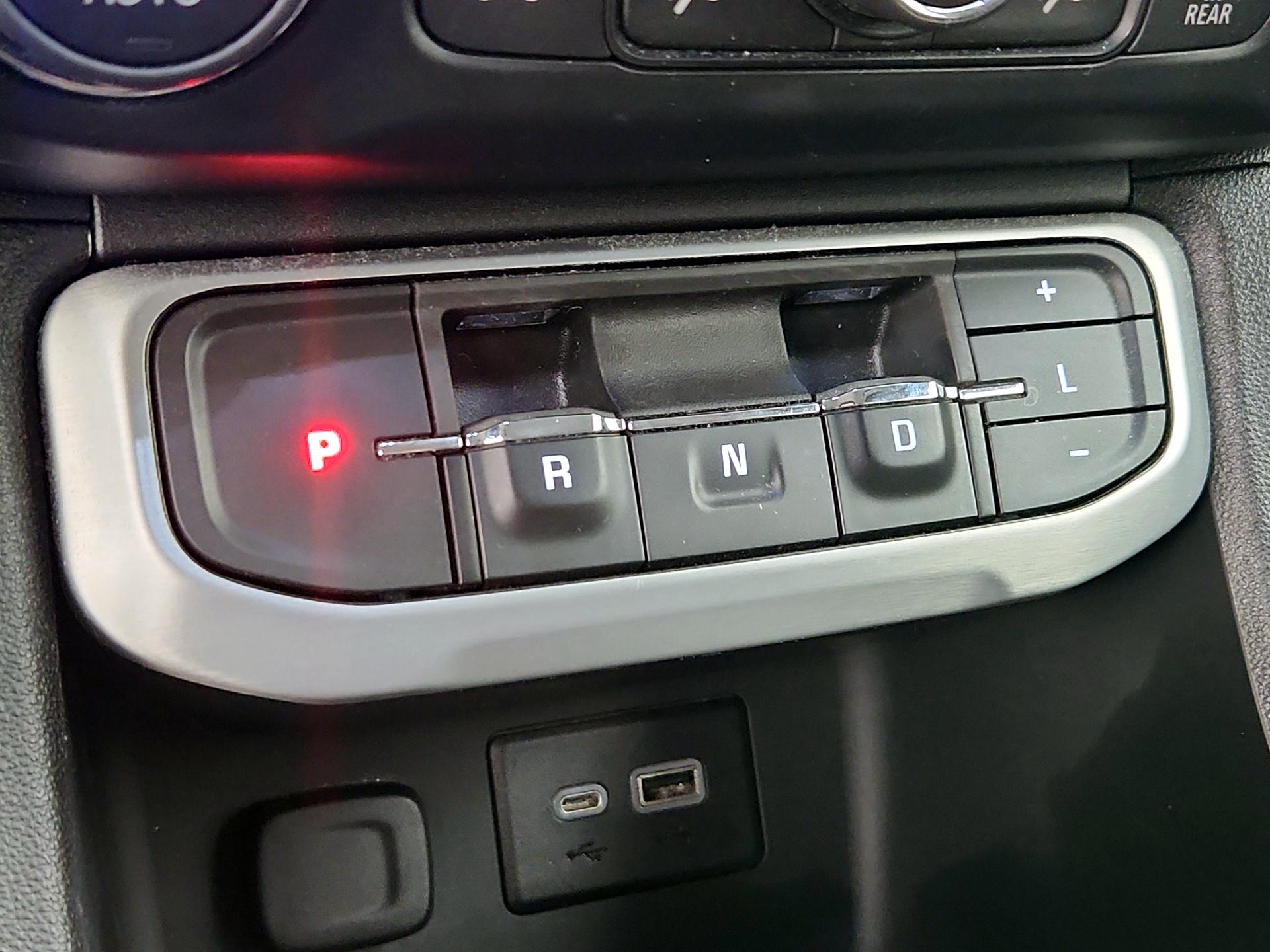 Thumbnail: 2021 GMC Acadia - 17