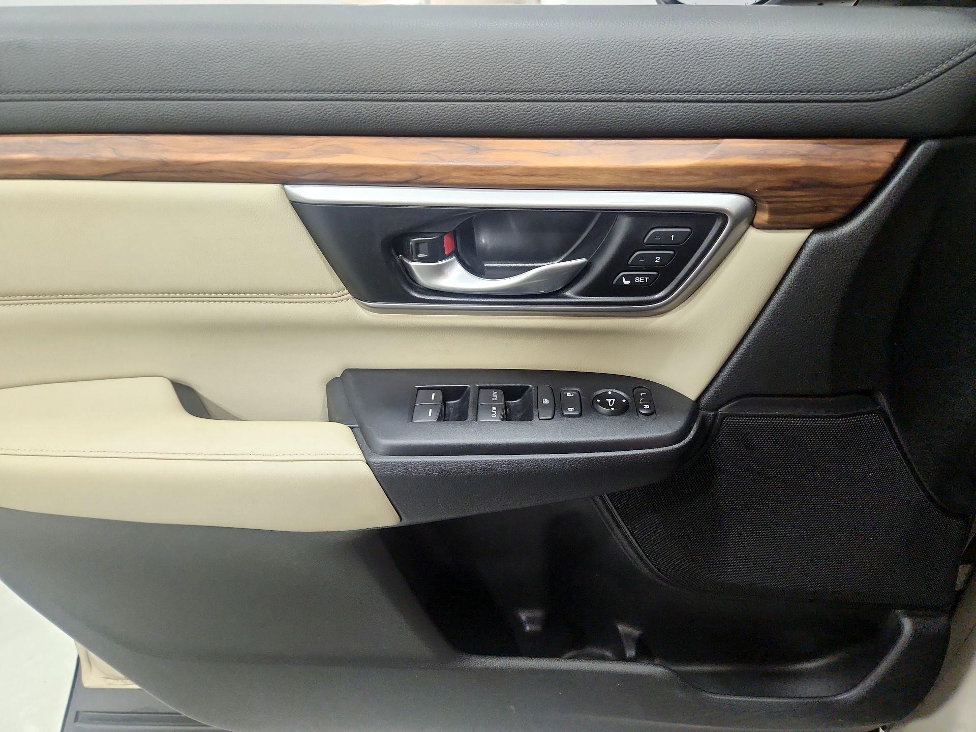Thumbnail: 2019 Honda CR-V - 12