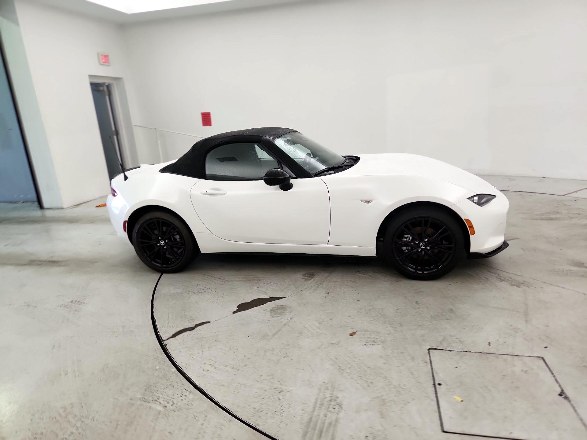 Thumbnail: 2025 Mazda MX-5 Miata - 4