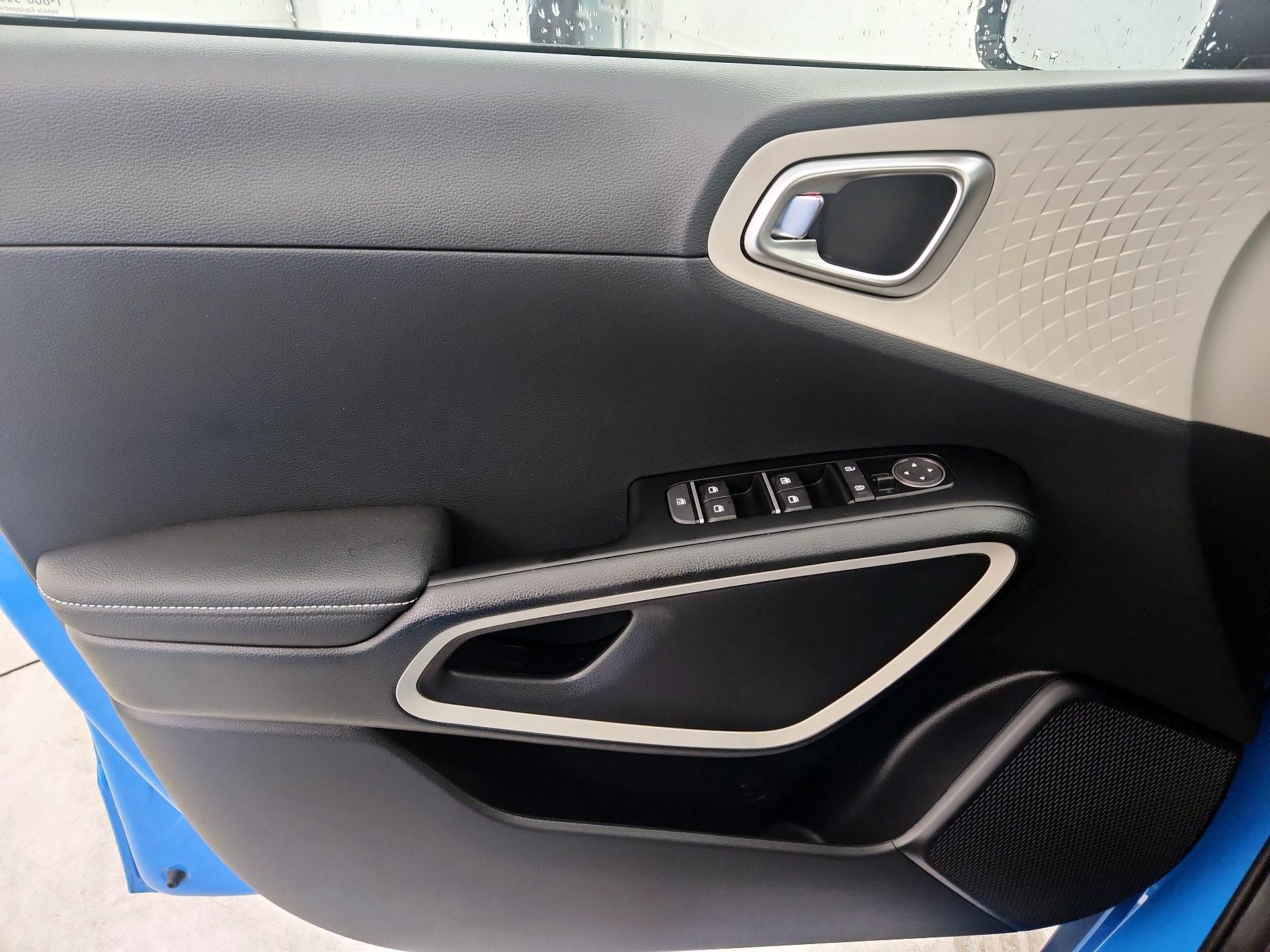 Thumbnail: 2024 Kia Soul - 10