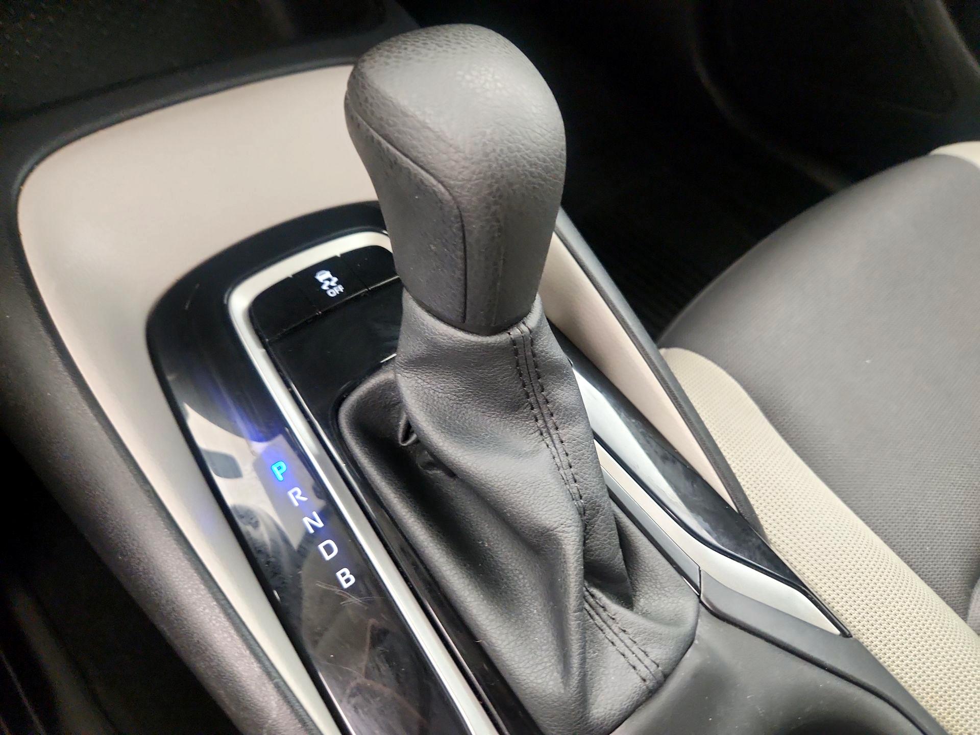 Thumbnail: 2024 Toyota Corolla - 18