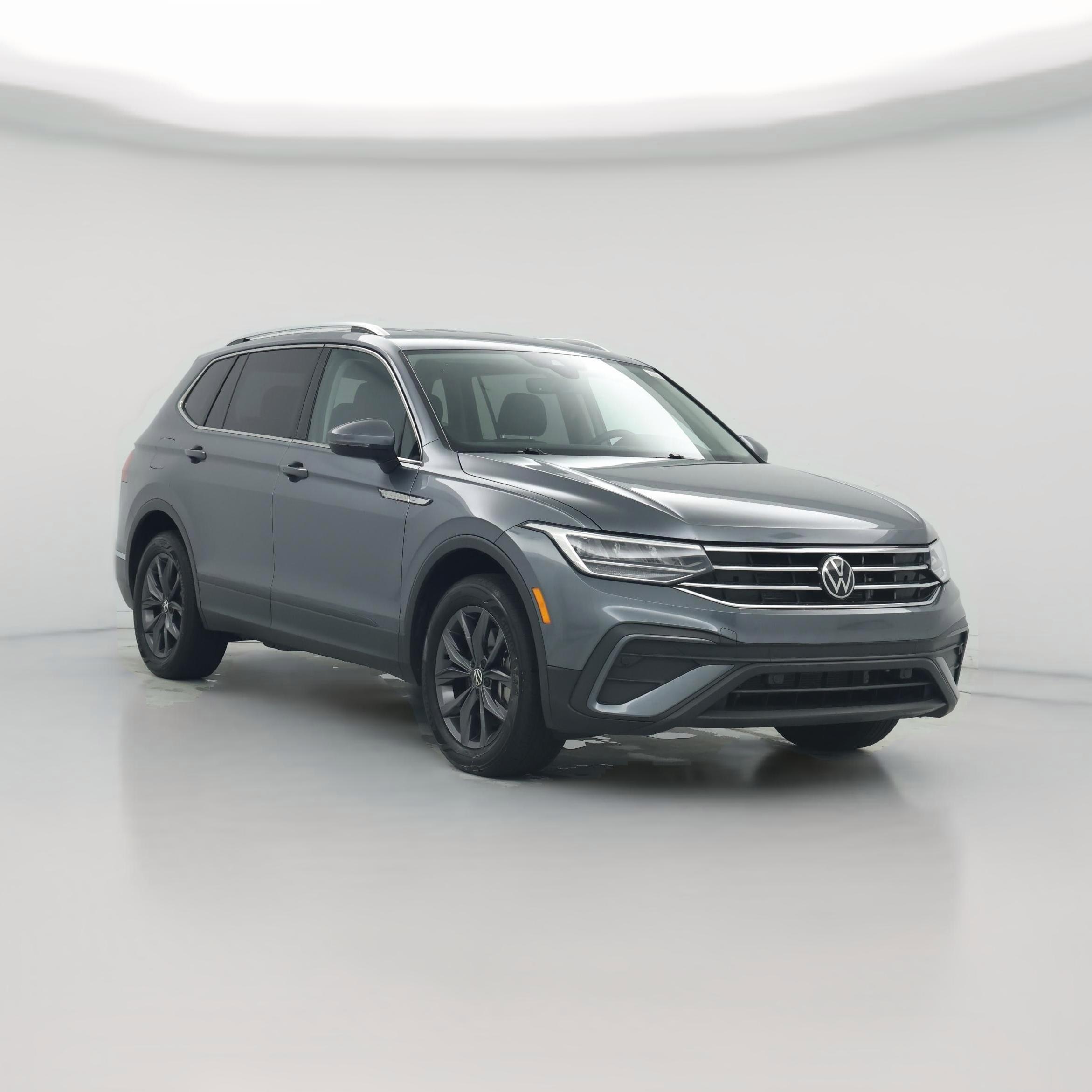 Thumbnail: 2022 Volkswagen Tiguan - 1
