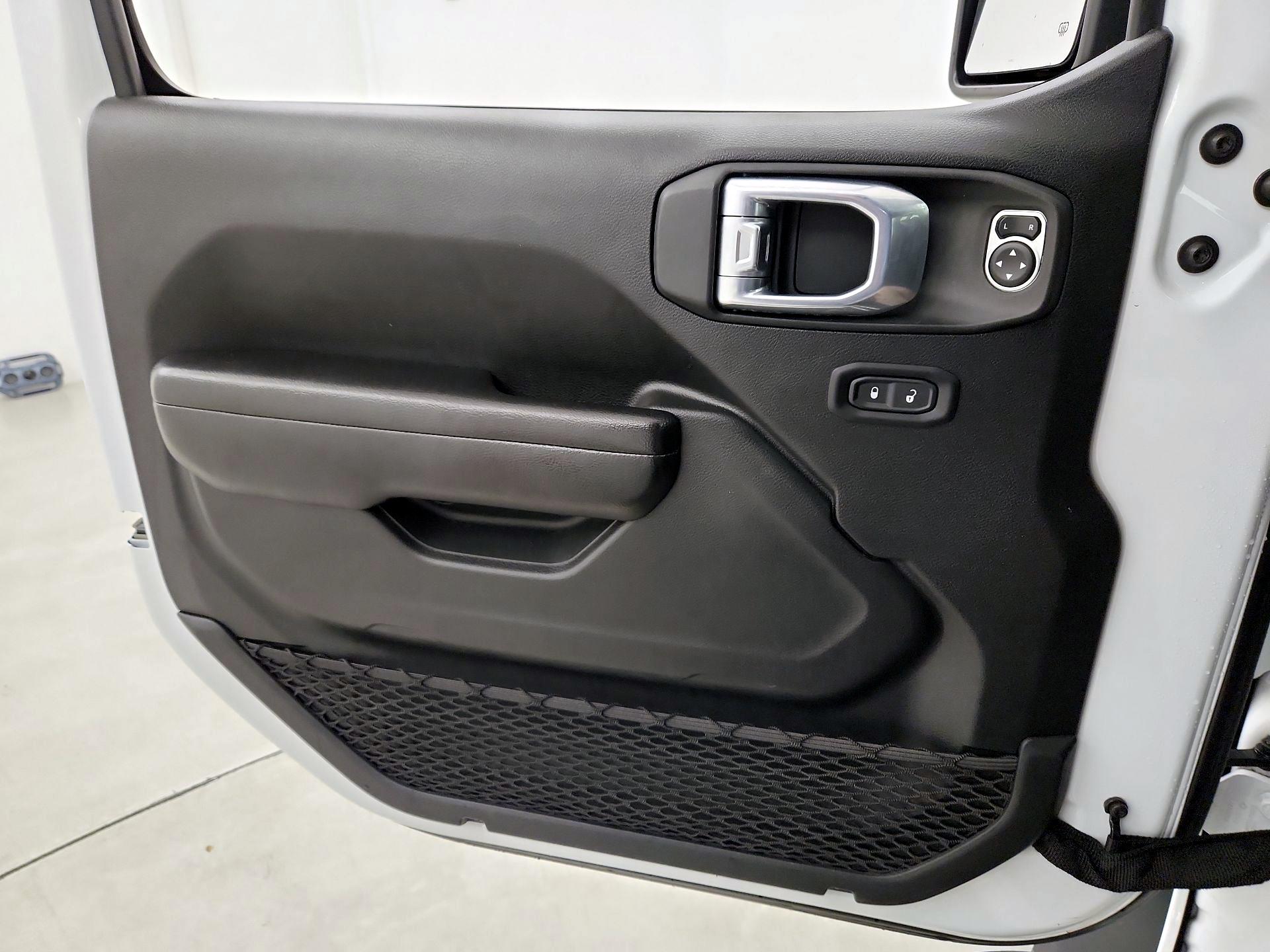 Thumbnail: 2021 Jeep Wrangler - 12