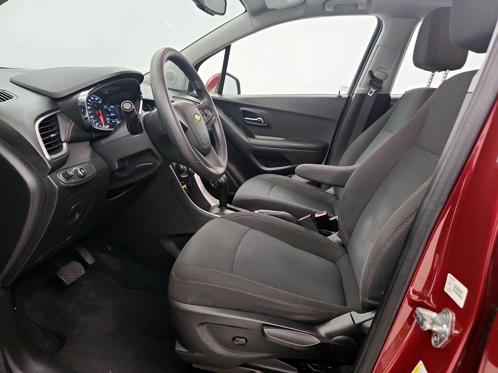 Thumbnail: 2021 Chevrolet Trax - 11