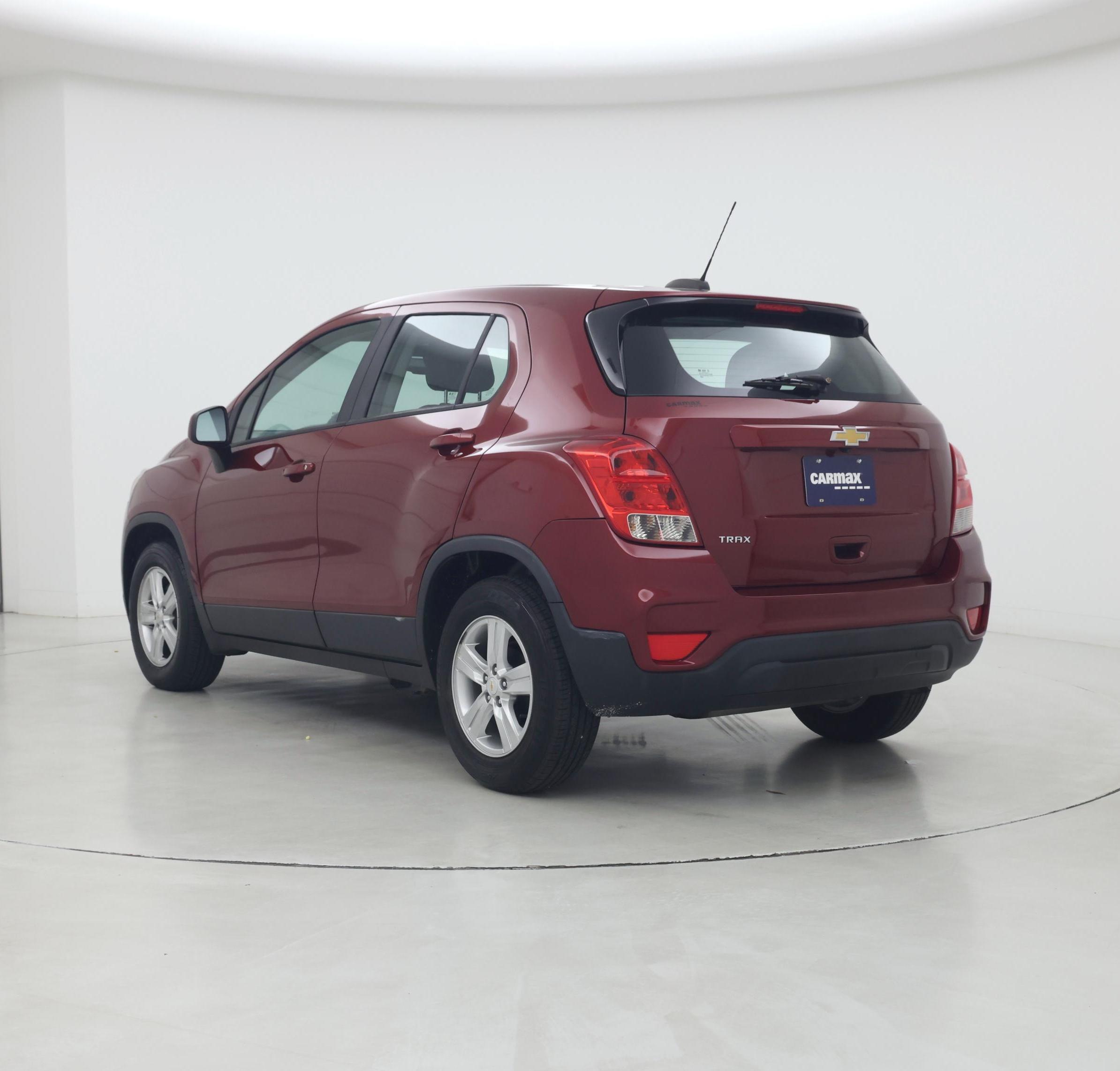 Thumbnail: 2021 Chevrolet Trax - 2