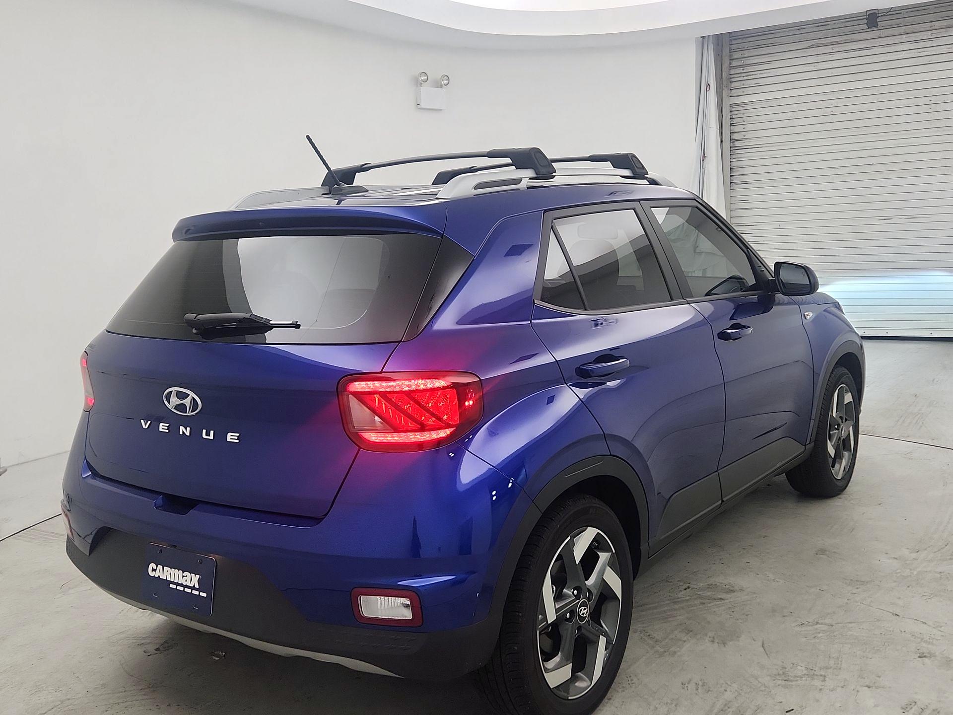 Thumbnail: 2023 Hyundai Venue - 5