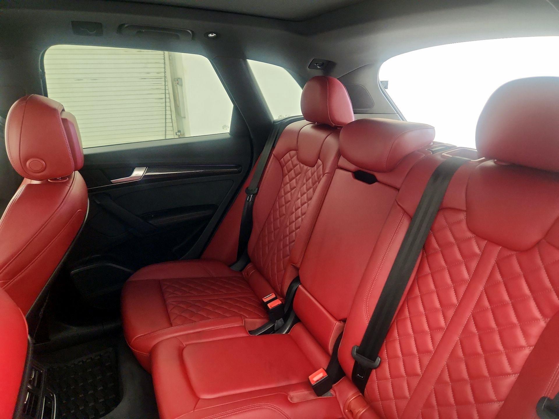 Thumbnail: 2023 Audi SQ5 - 20