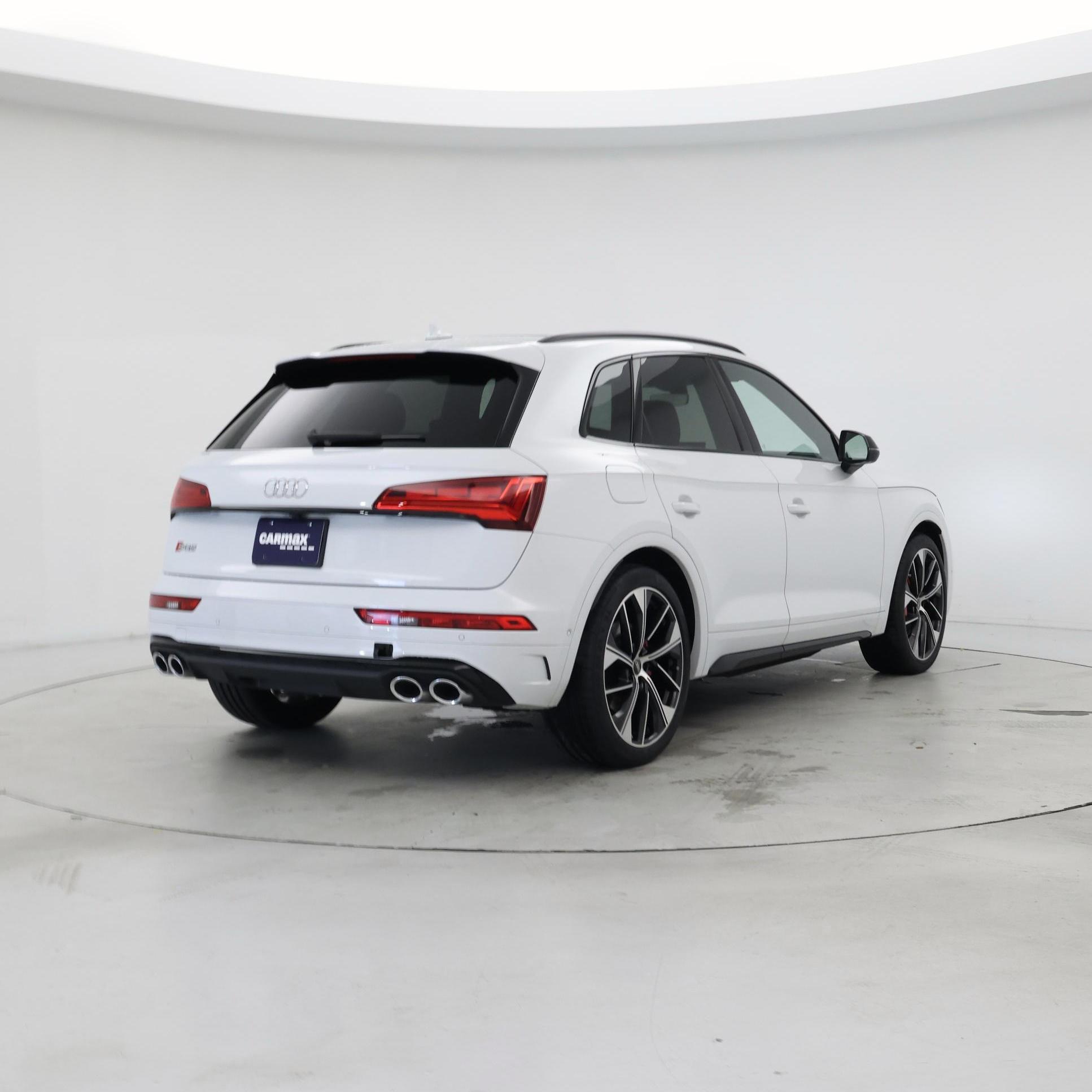 Thumbnail: 2023 Audi SQ5 - 8