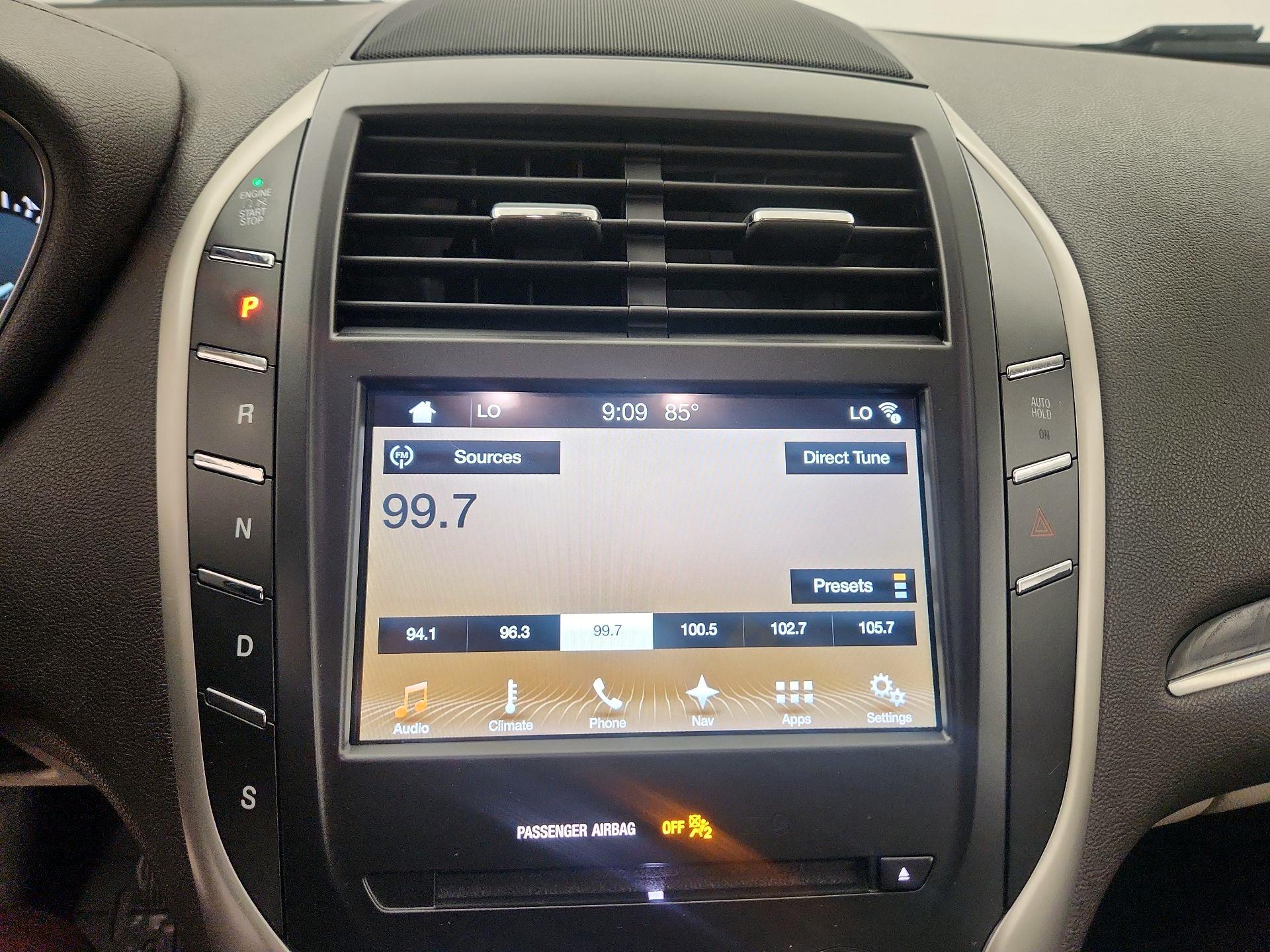 Thumbnail: 2017 Lincoln MKC - 13