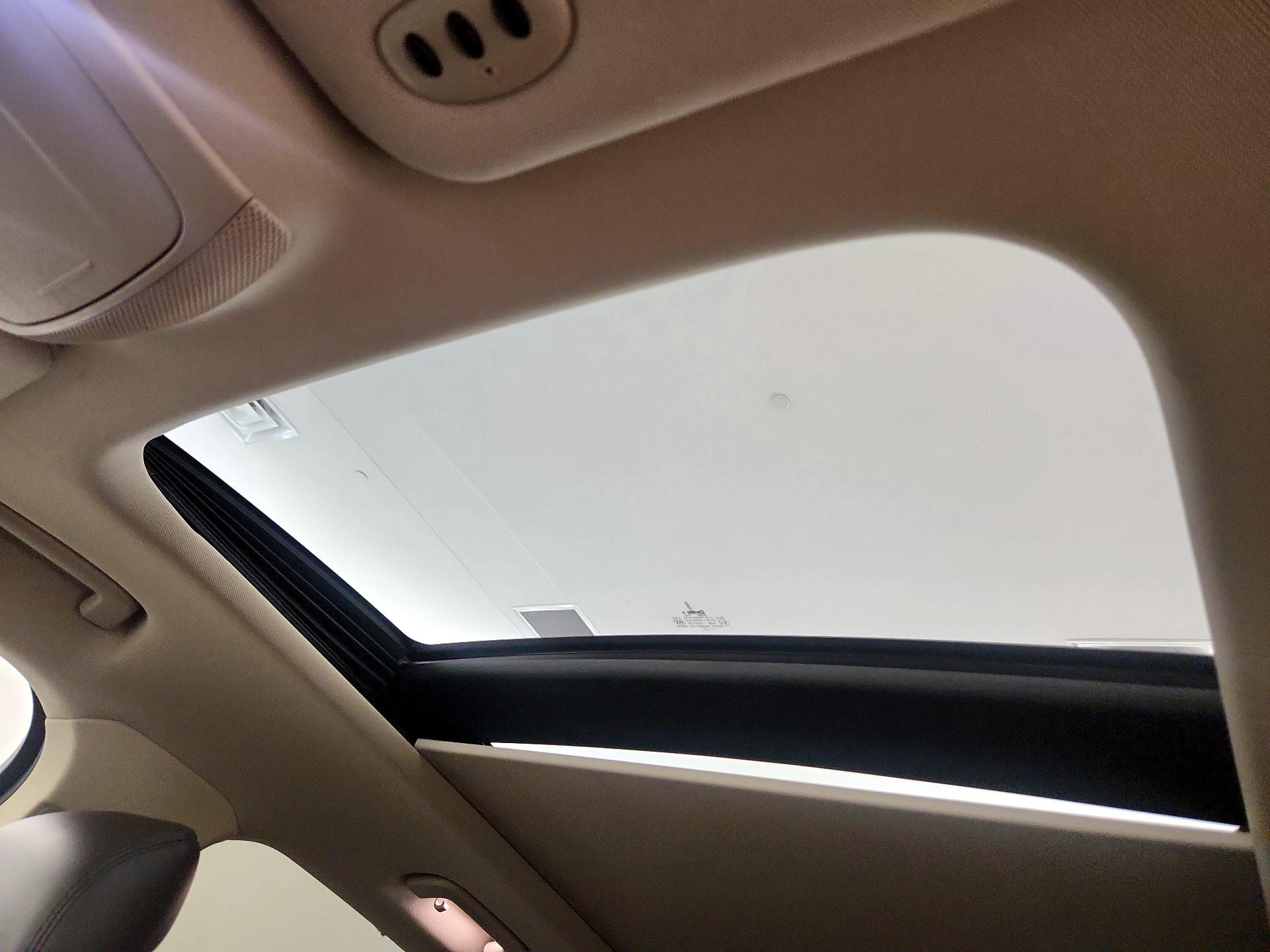 Thumbnail: 2017 Lincoln MKC - 17