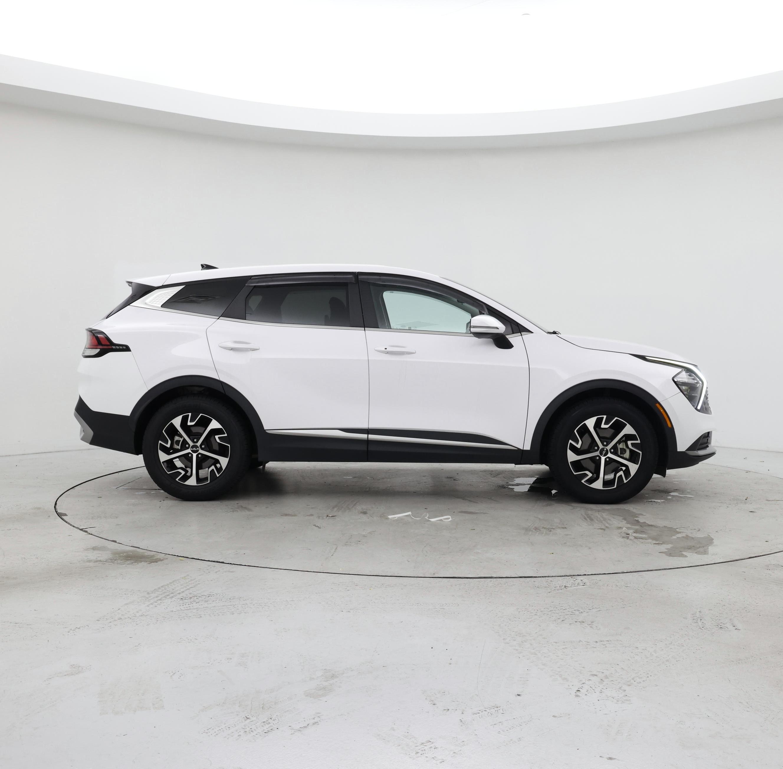 Thumbnail: 2023 Kia Sportage - 7
