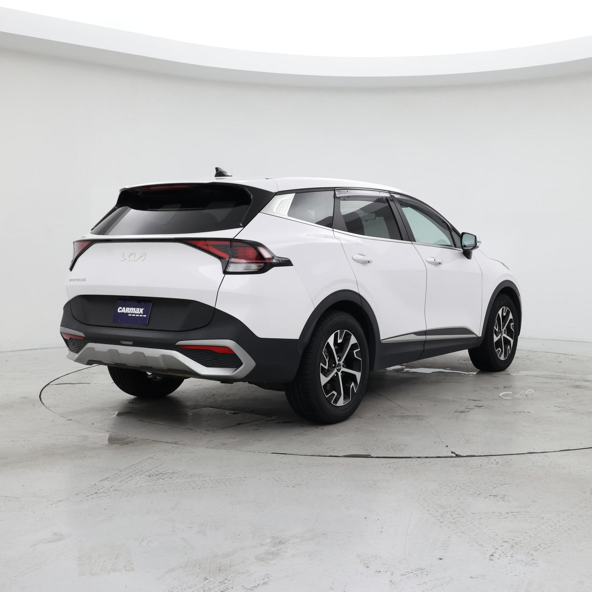 Thumbnail: 2023 Kia Sportage - 8