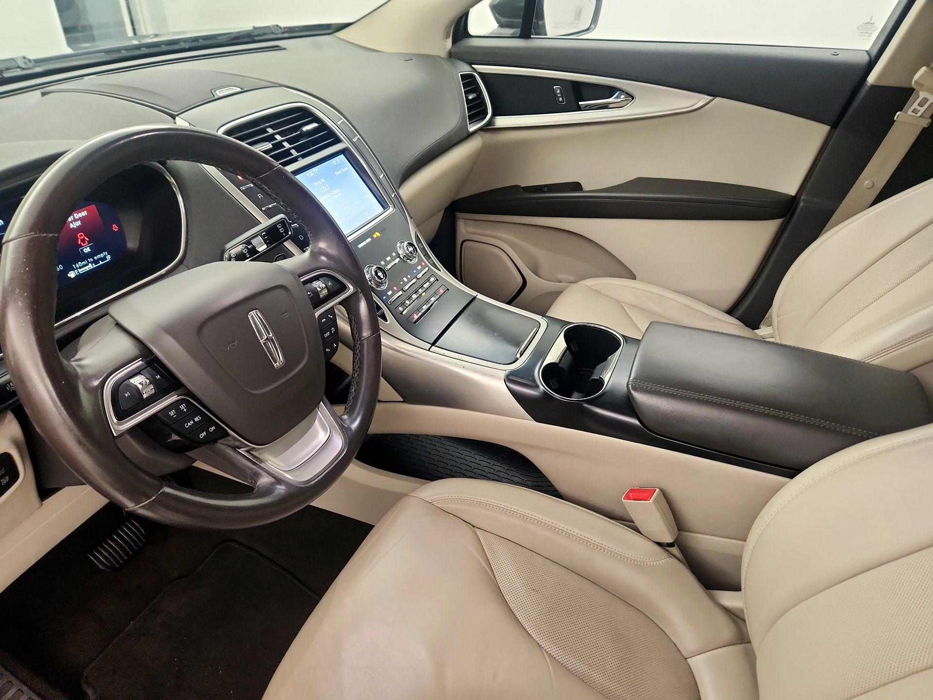 Thumbnail: 2020 Lincoln Nautilus - 9