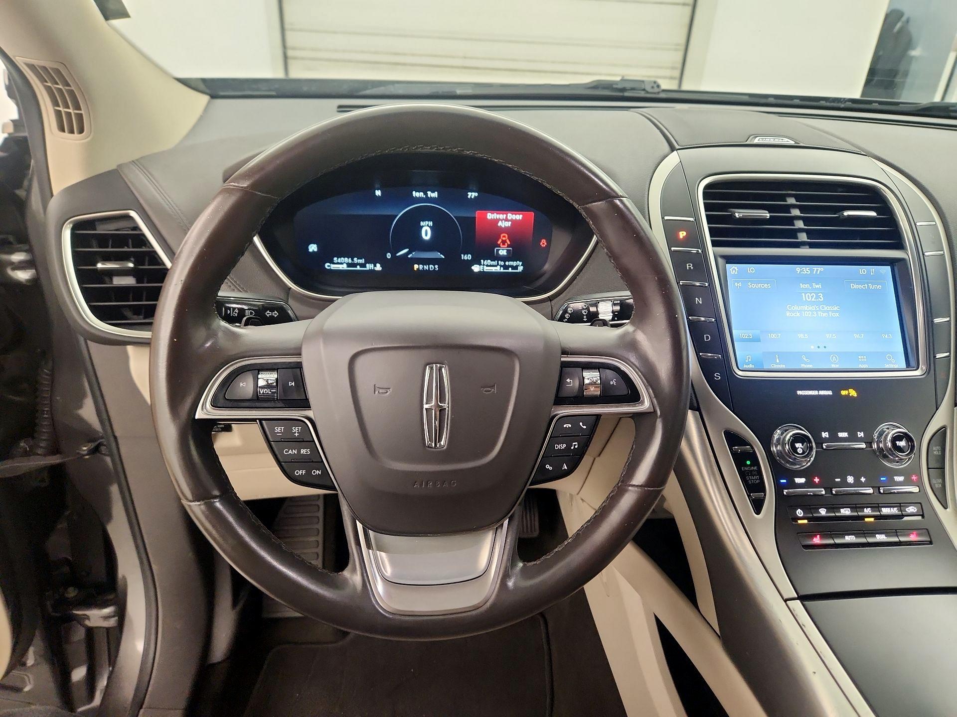 Thumbnail: 2020 Lincoln Nautilus - 8