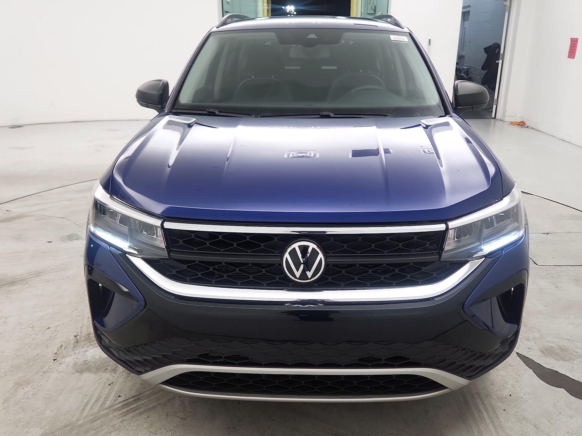Thumbnail: 2022 Volkswagen Taos - 2