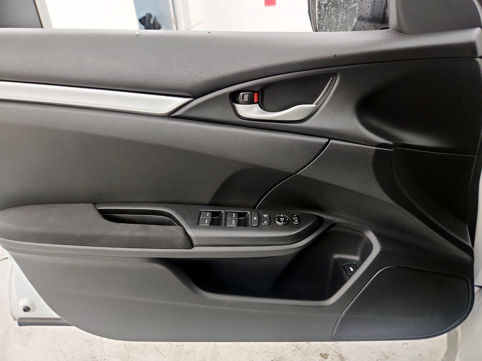 Thumbnail: 2020 Honda Civic - 12