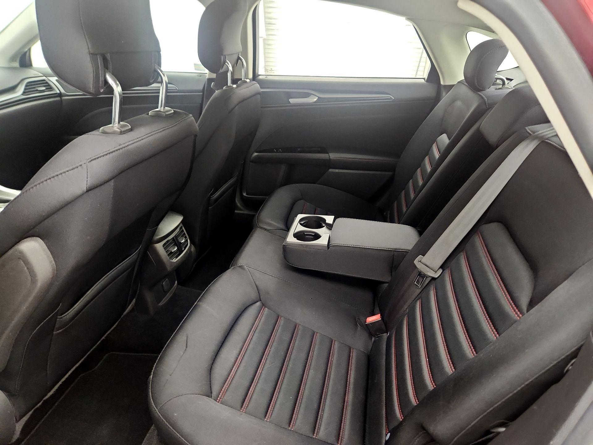 Thumbnail: 2014 Ford Fusion - 18