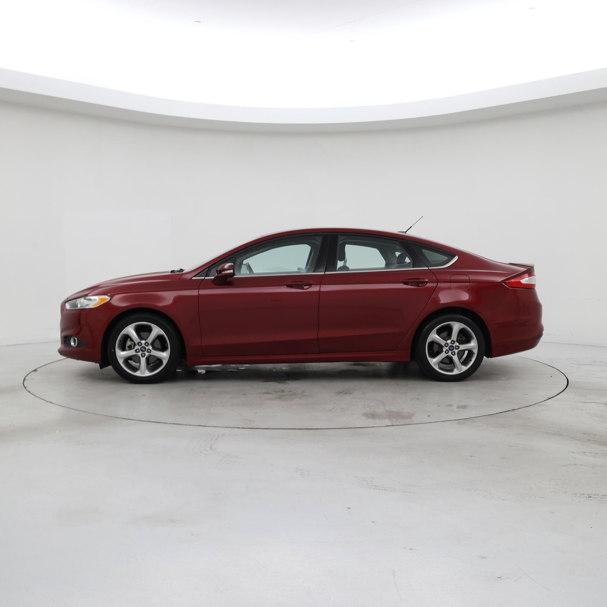Thumbnail: 2014 Ford Fusion - 3