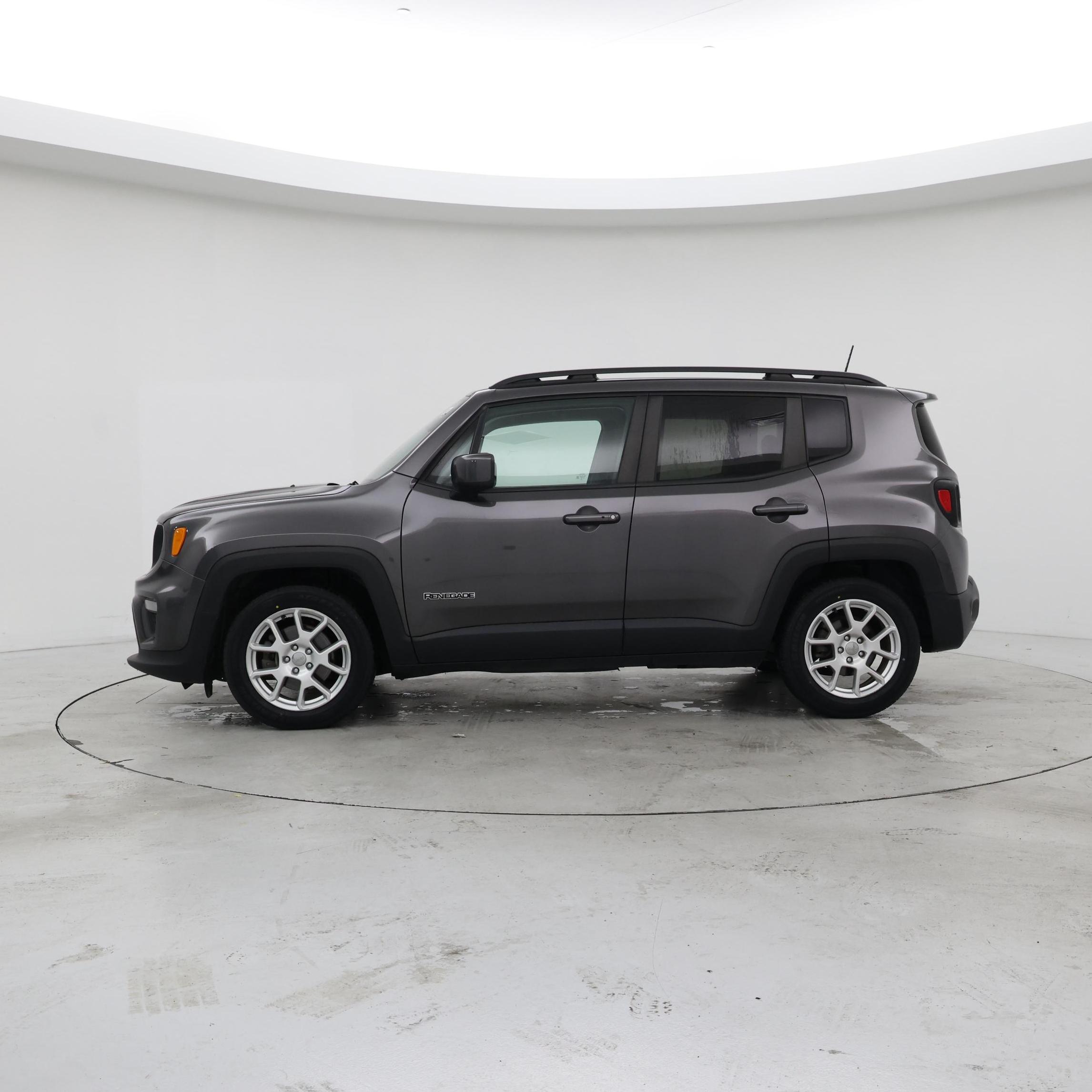 Thumbnail: 2019 Jeep Renegade - 3