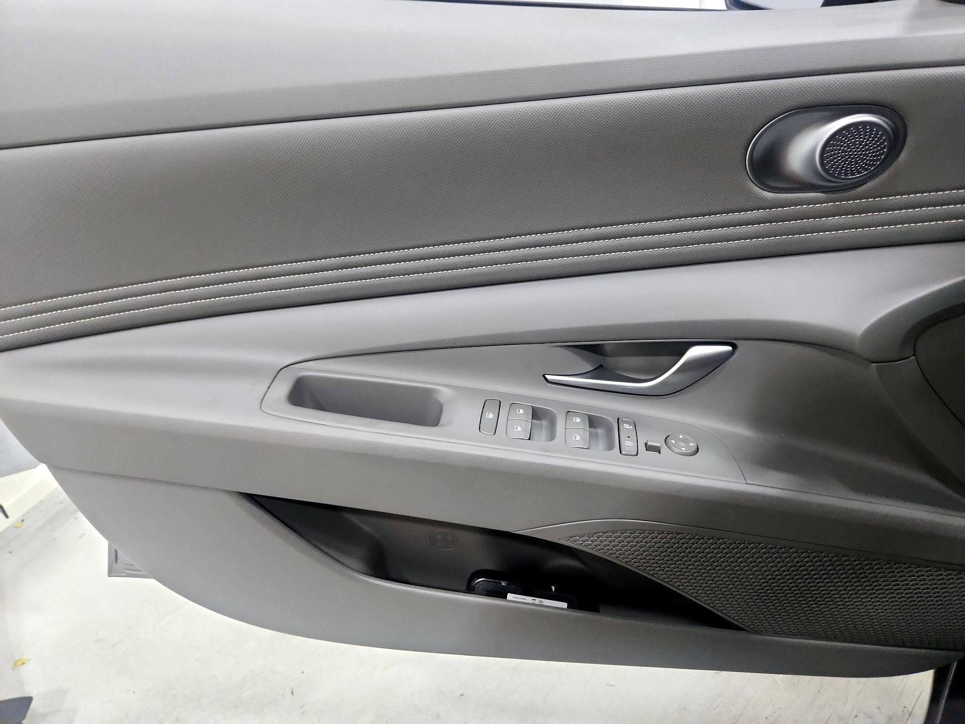 Thumbnail: 2023 Hyundai Elantra - 12