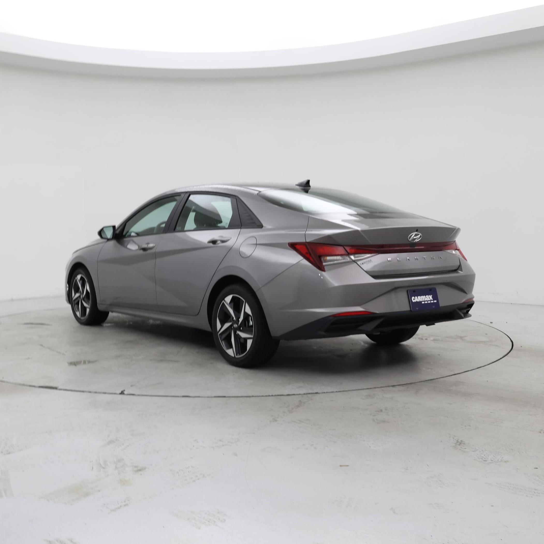 Thumbnail: 2023 Hyundai Elantra - 2