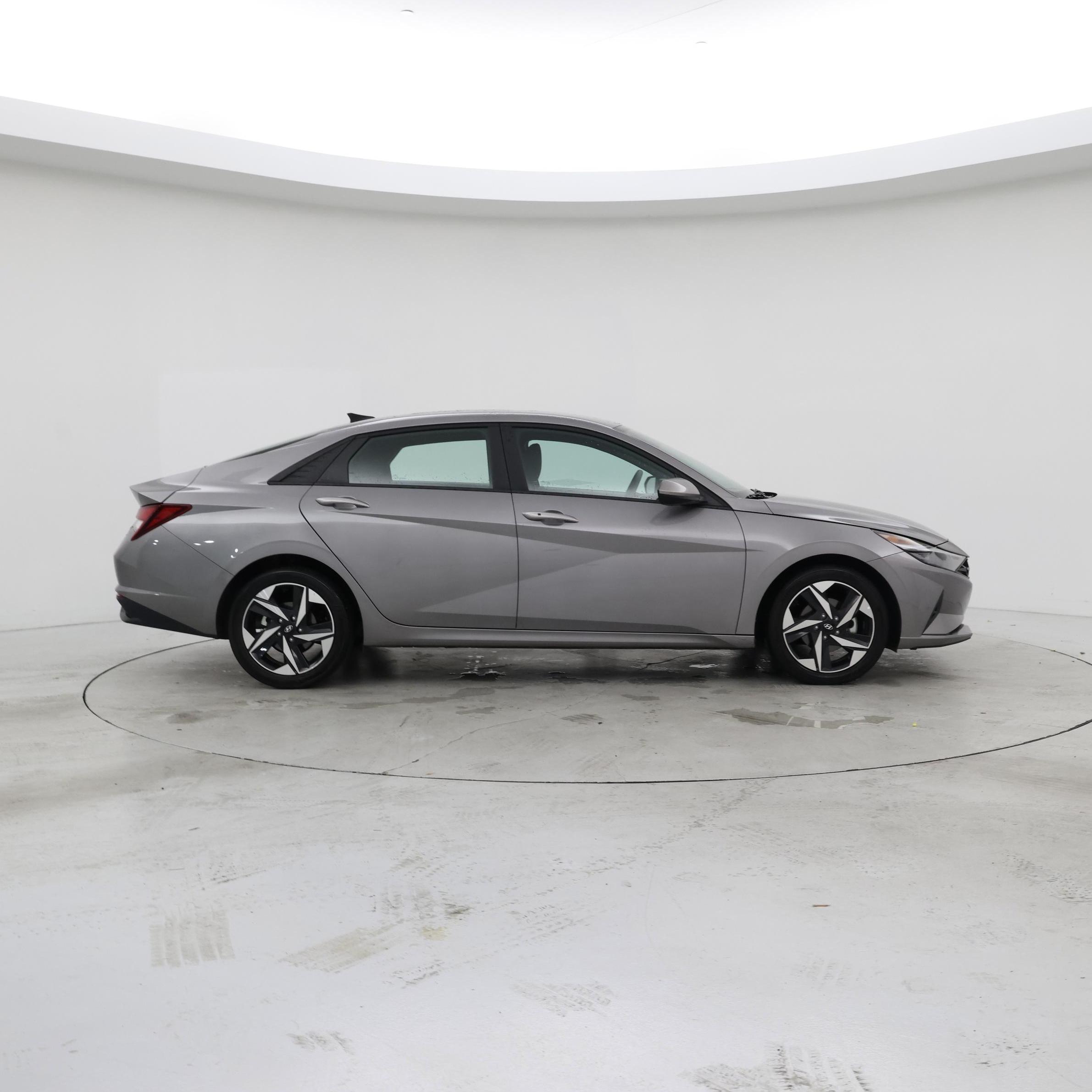 Thumbnail: 2023 Hyundai Elantra - 7