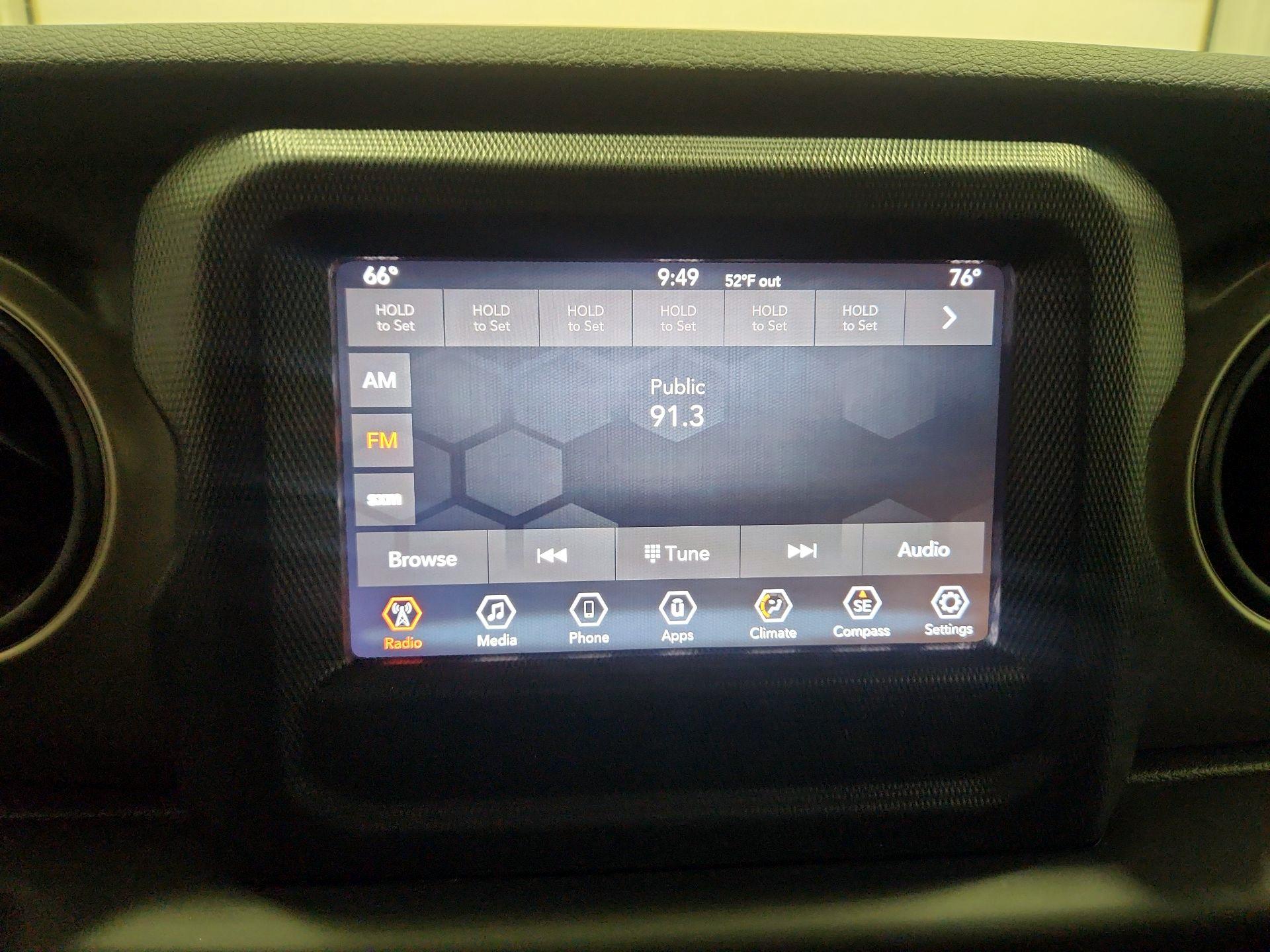 Thumbnail: 2020 Jeep Gladiator - 15