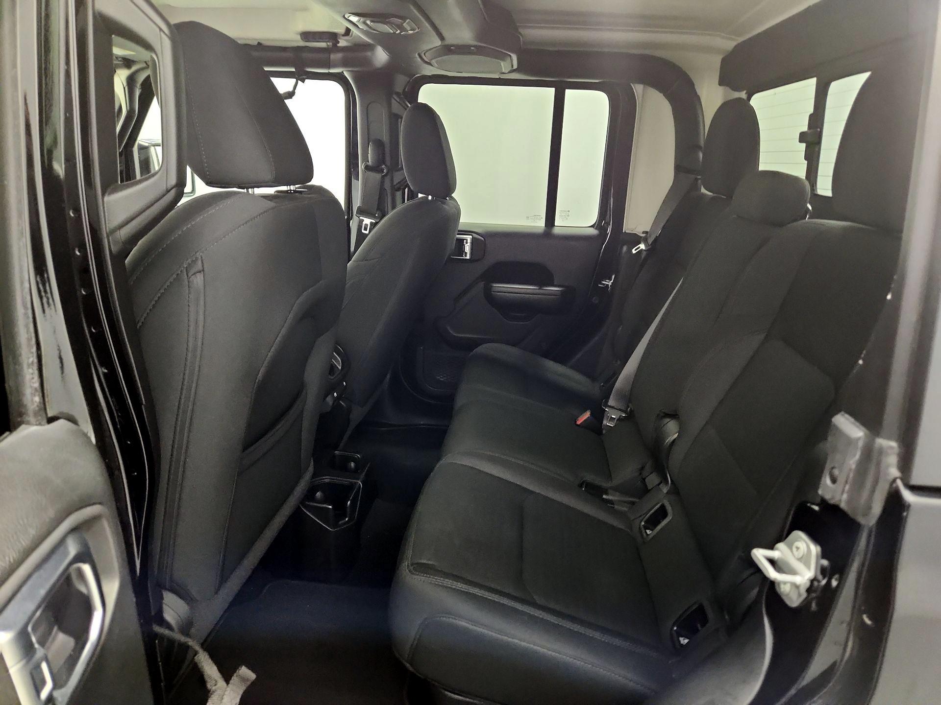 Thumbnail: 2020 Jeep Gladiator - 19