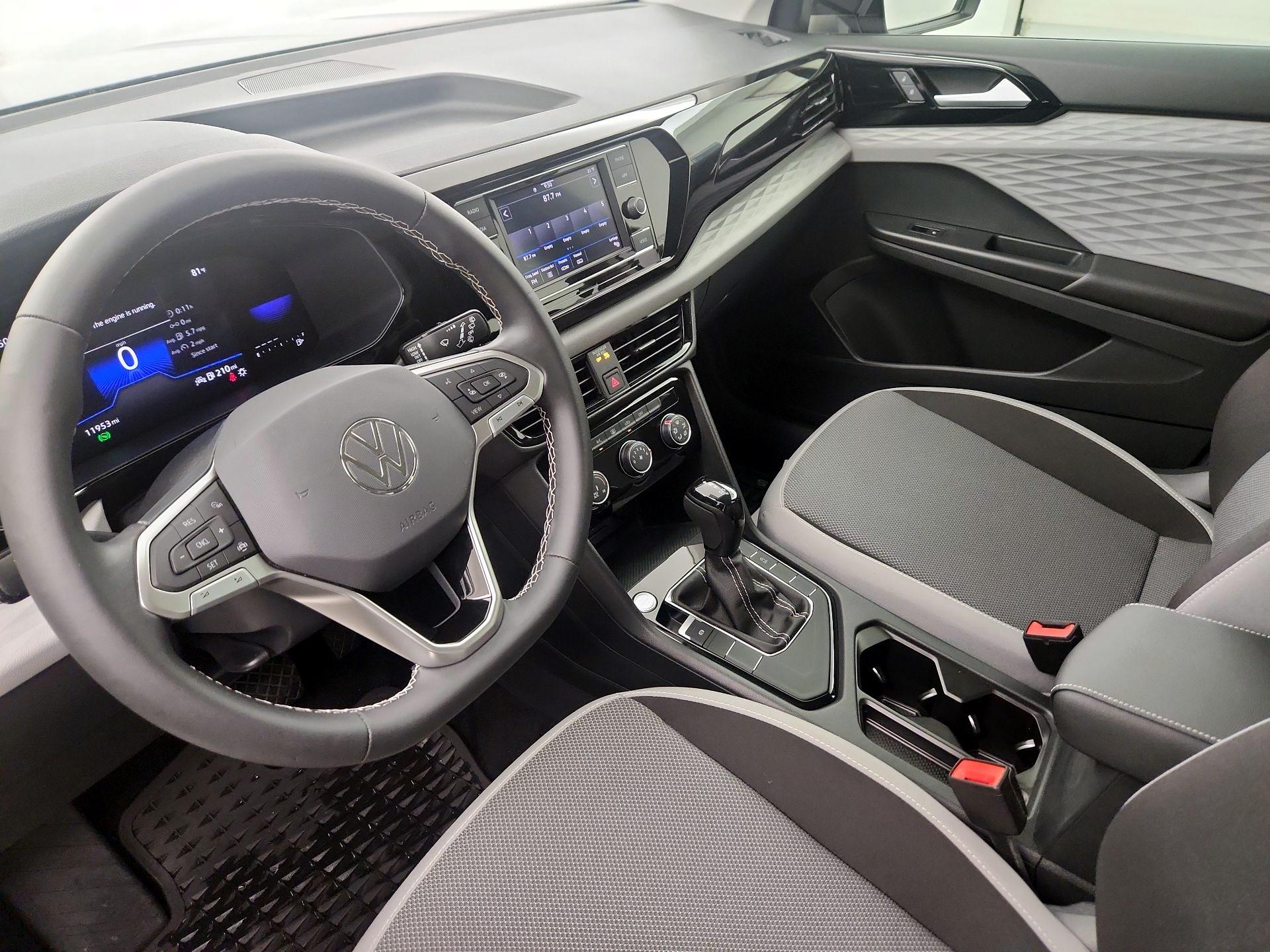 Thumbnail: 2023 Volkswagen Taos - 9