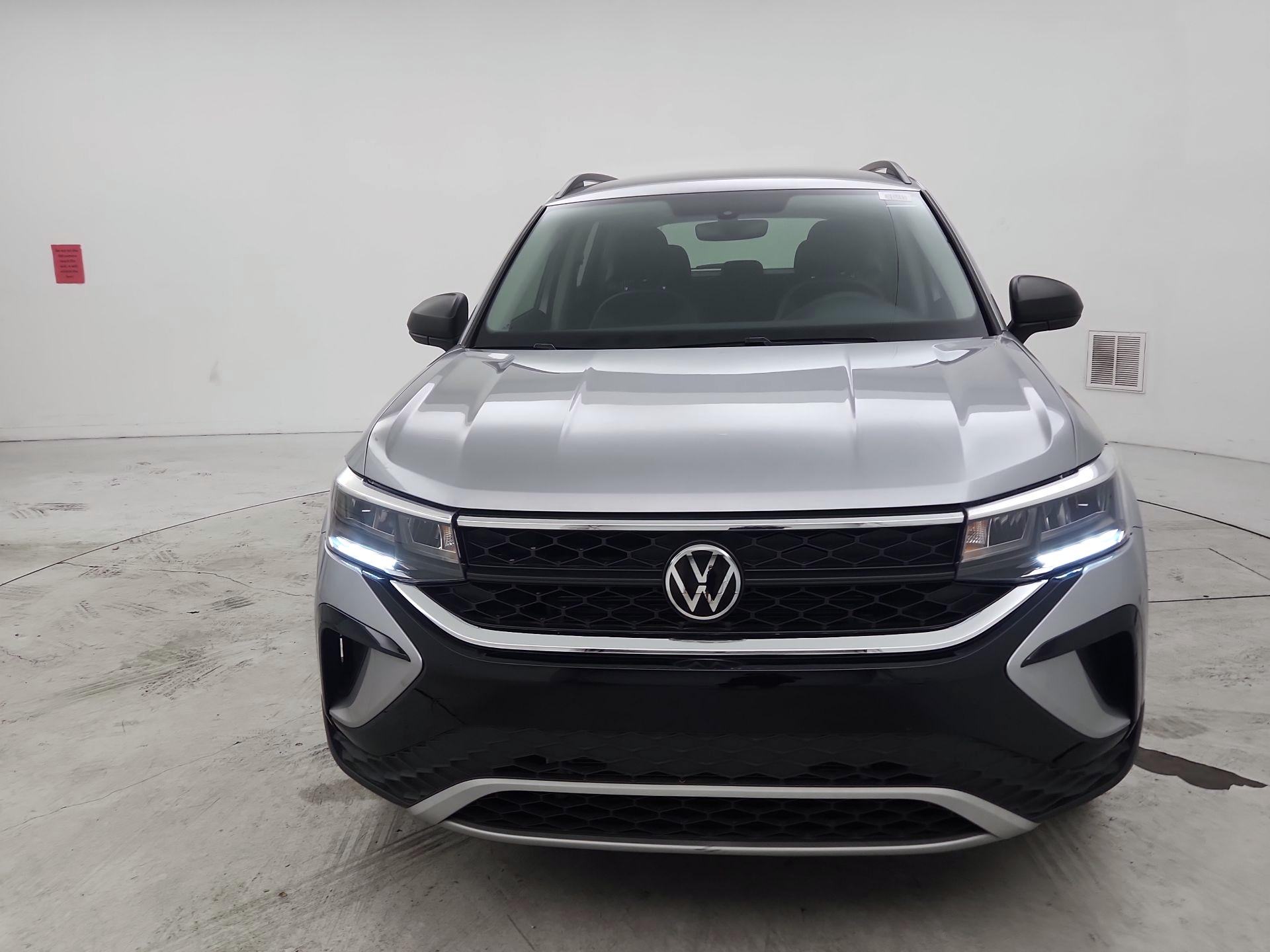 Thumbnail: 2023 Volkswagen Taos - 2