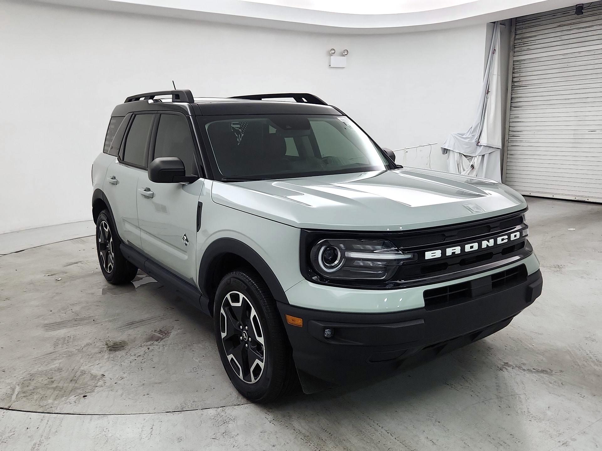 Thumbnail: 2023 Ford Bronco Sport - 1