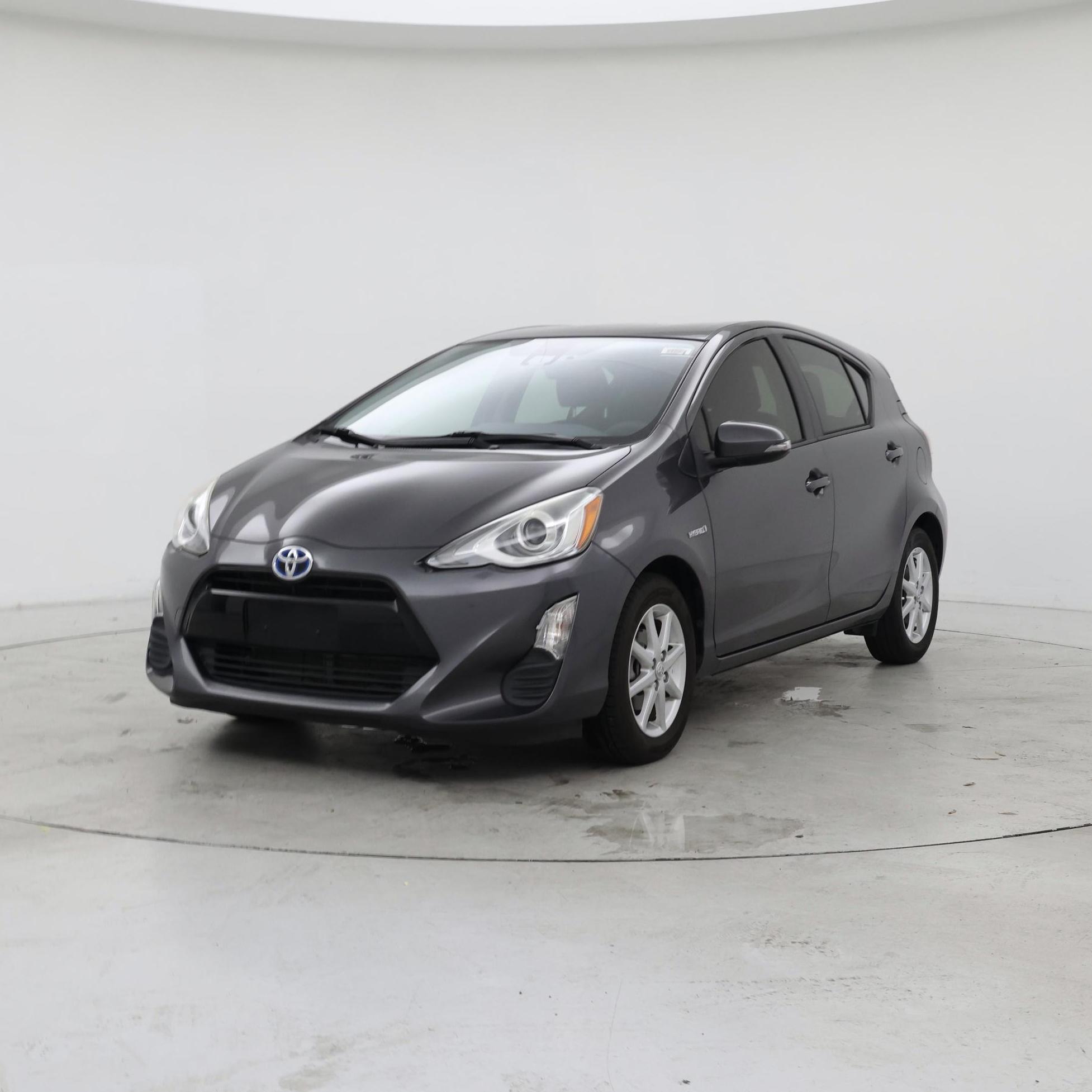 Thumbnail: 2016 Toyota Prius c - 4